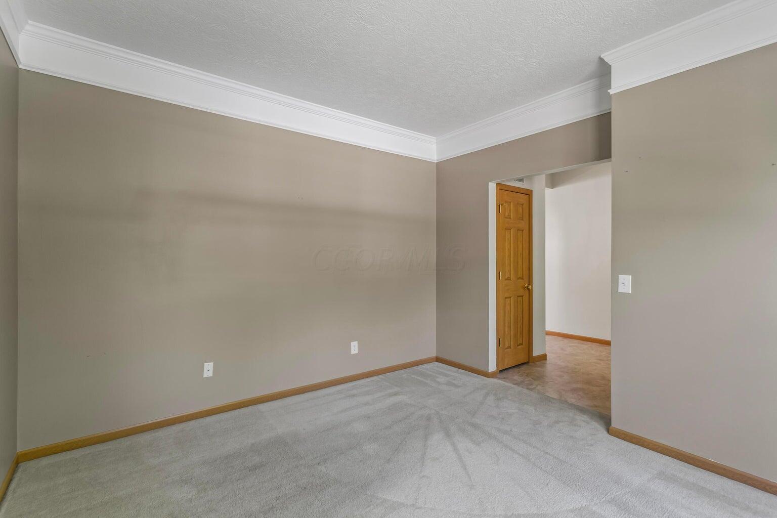 6160 Ashtead Drive