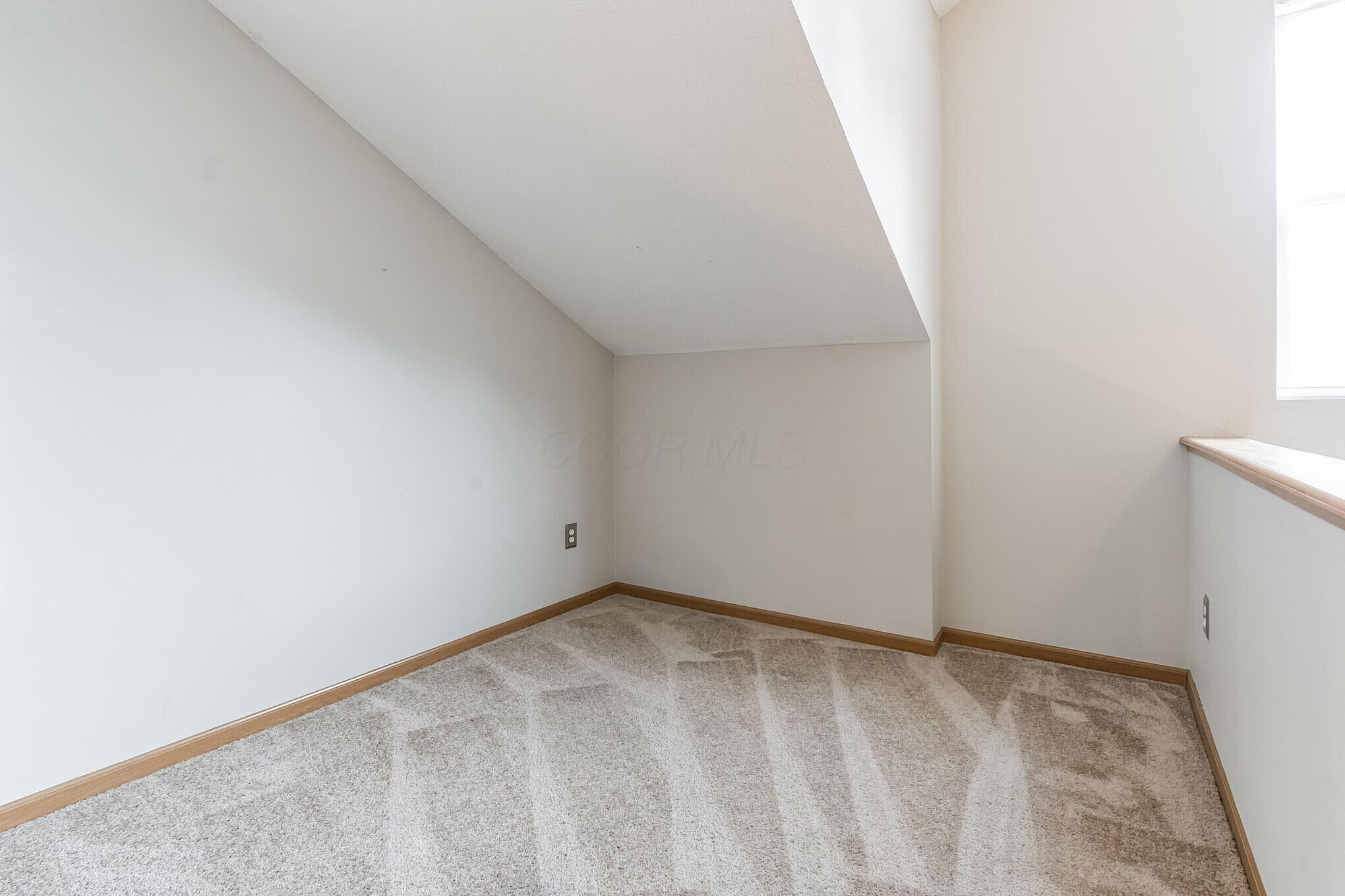 2505 Tree Knoll Court