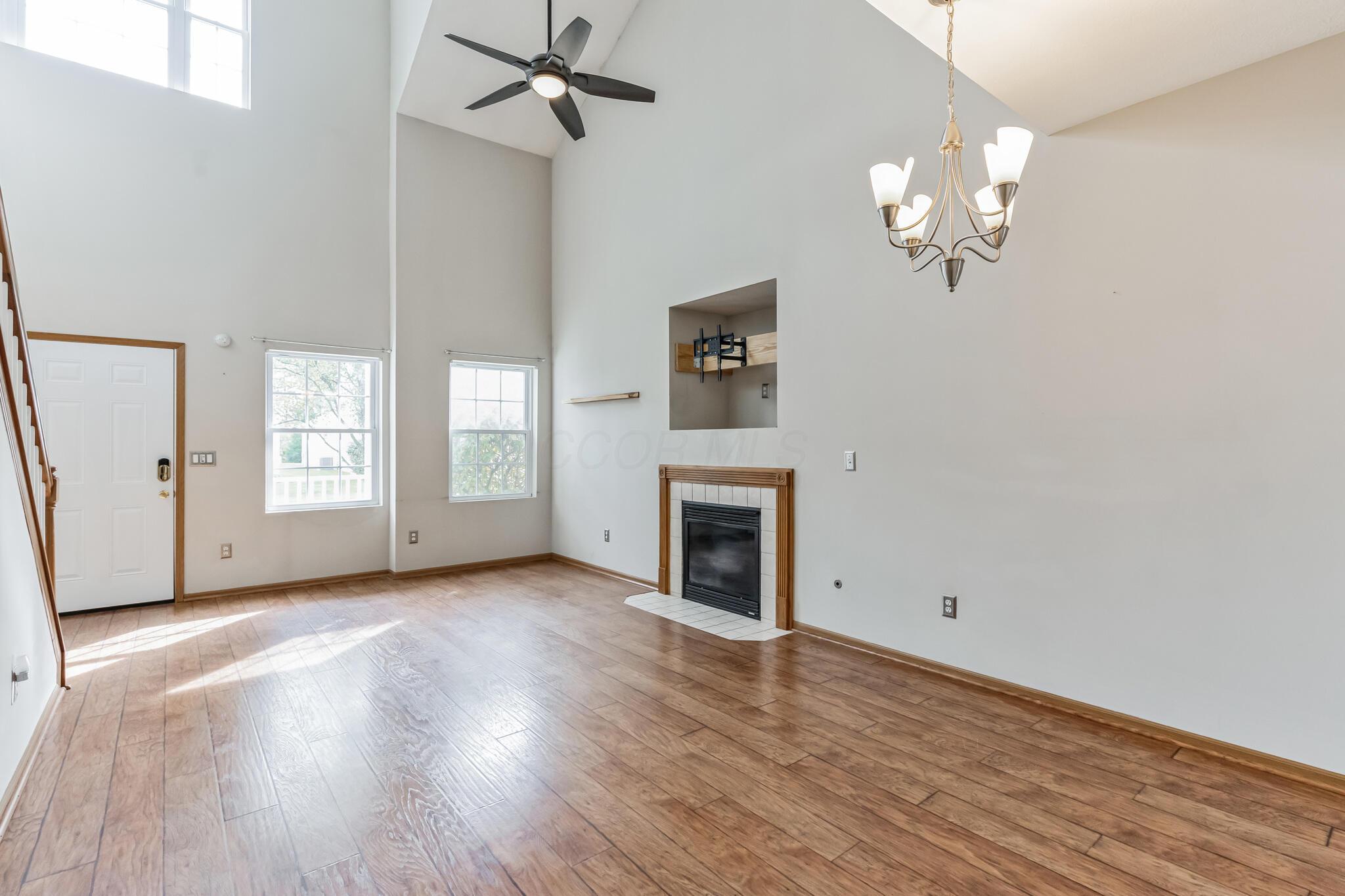 2505 Tree Knoll Court