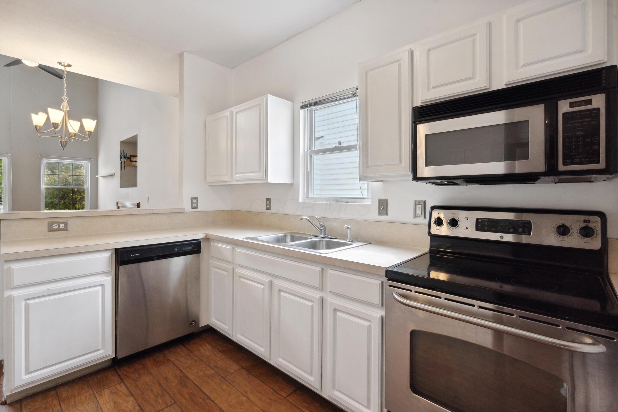 2505 Tree Knoll Court