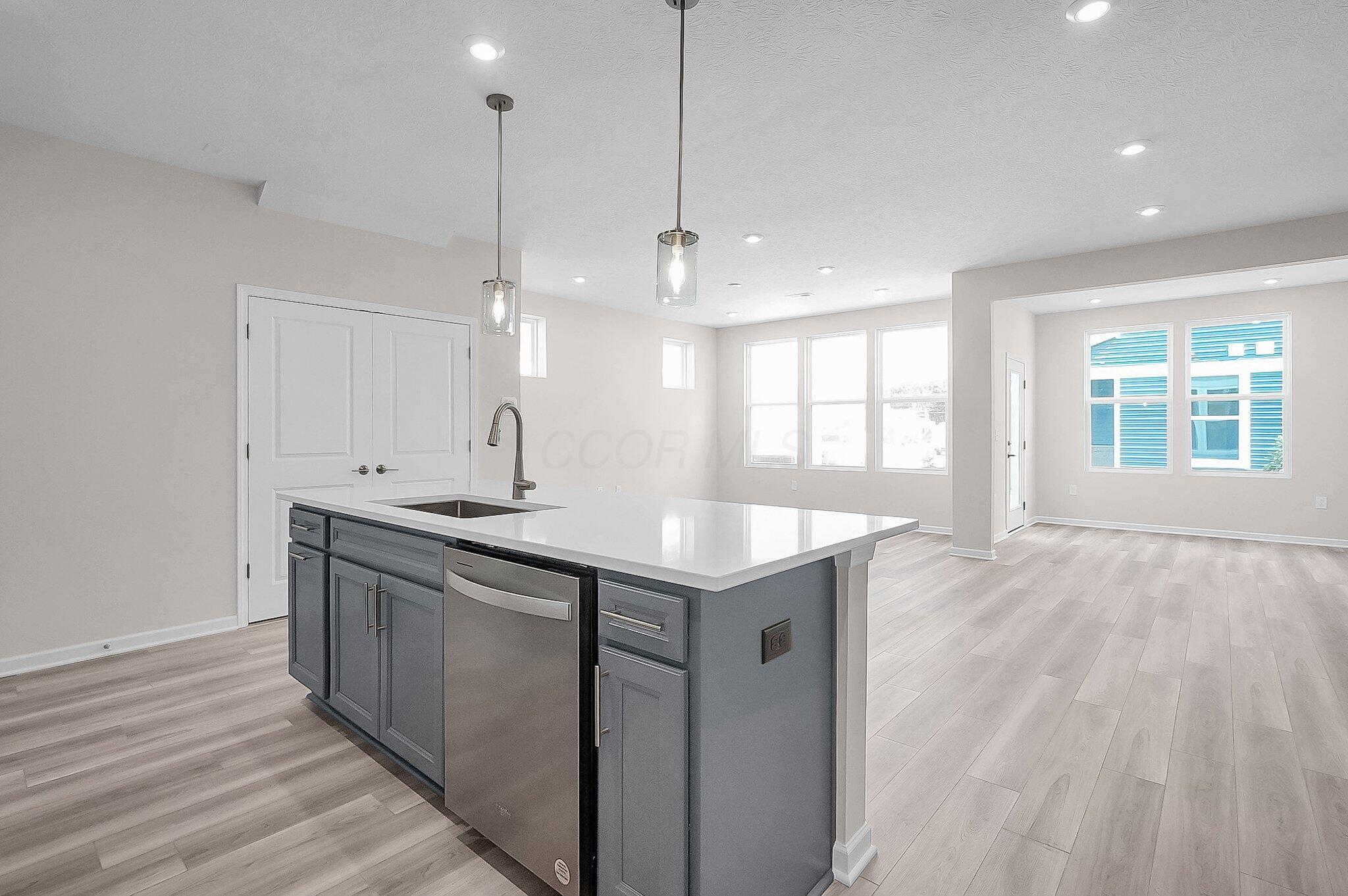 6582 Wheatly Road, 601 601