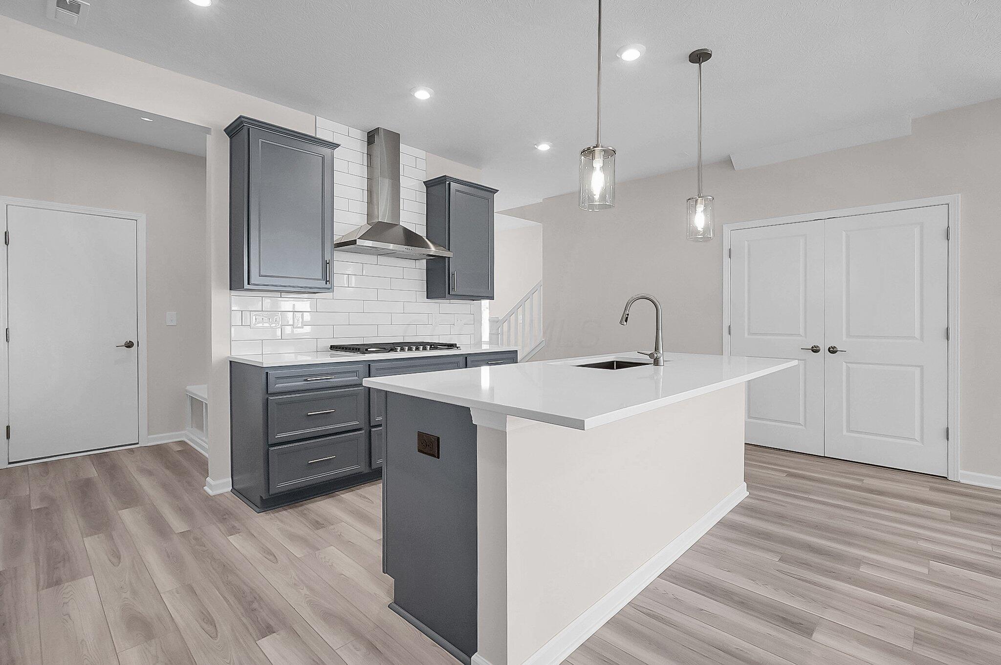 6582 Wheatly Road, 601 601