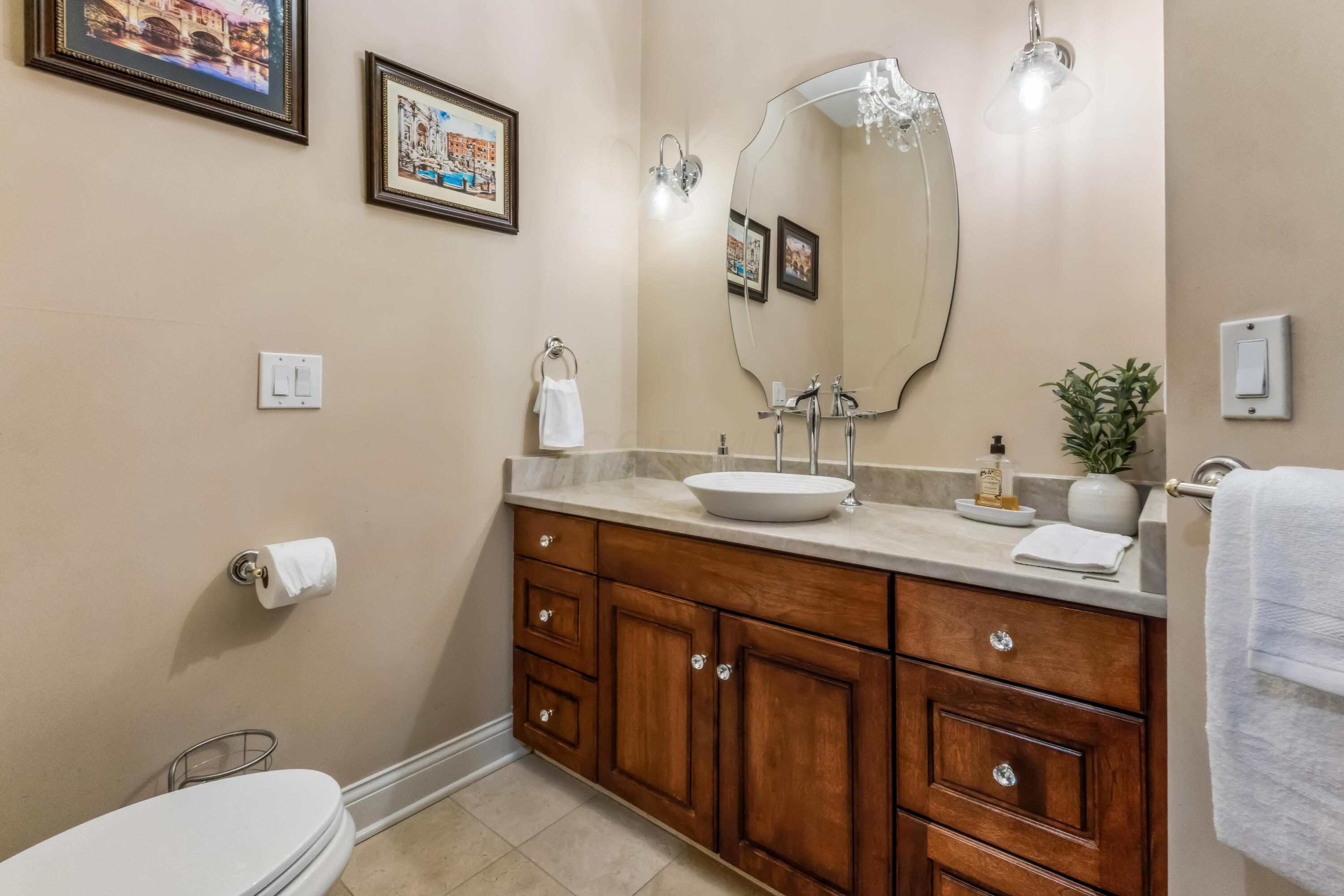 8914 Tartan Fields Drive