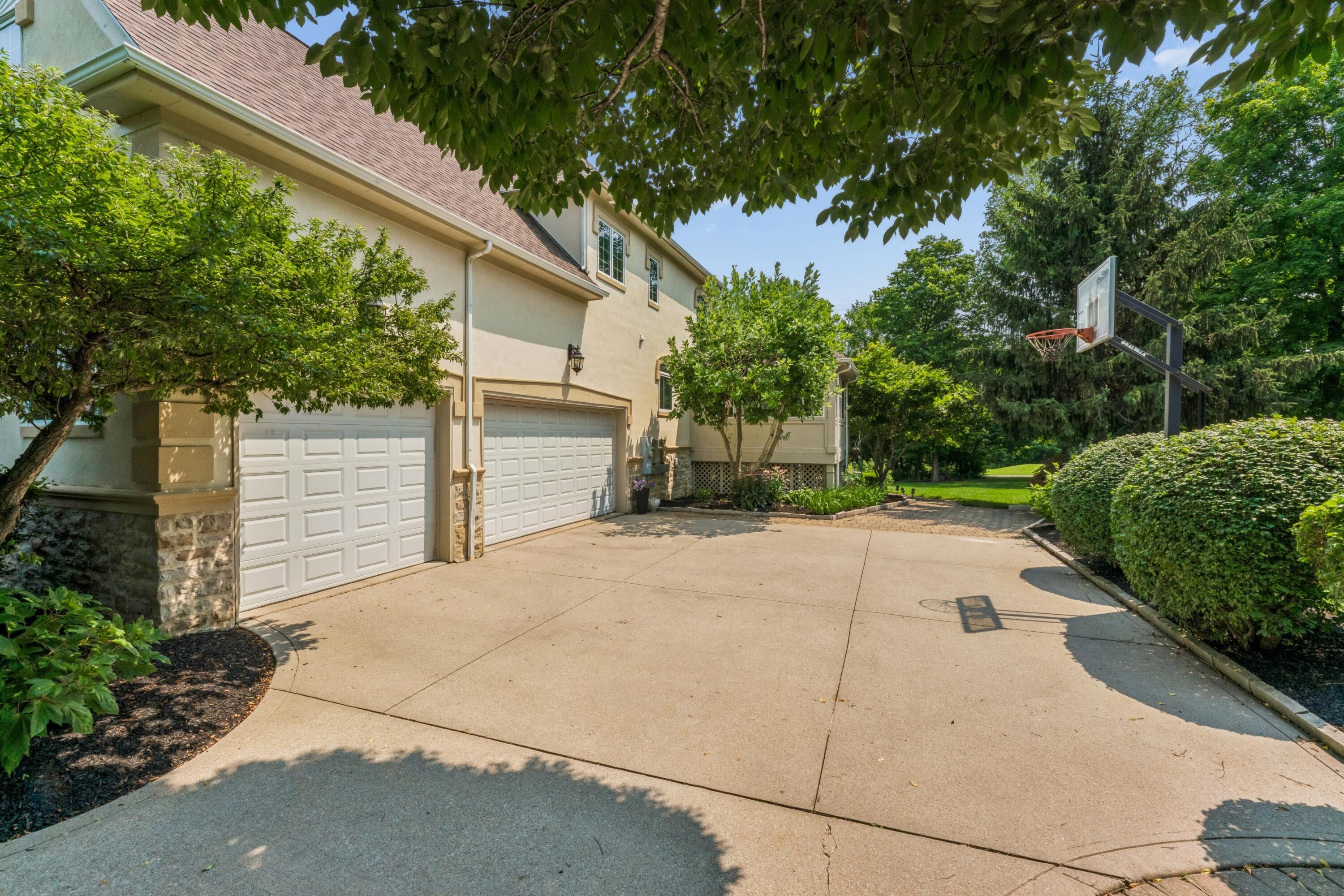 8914 Tartan Fields Drive