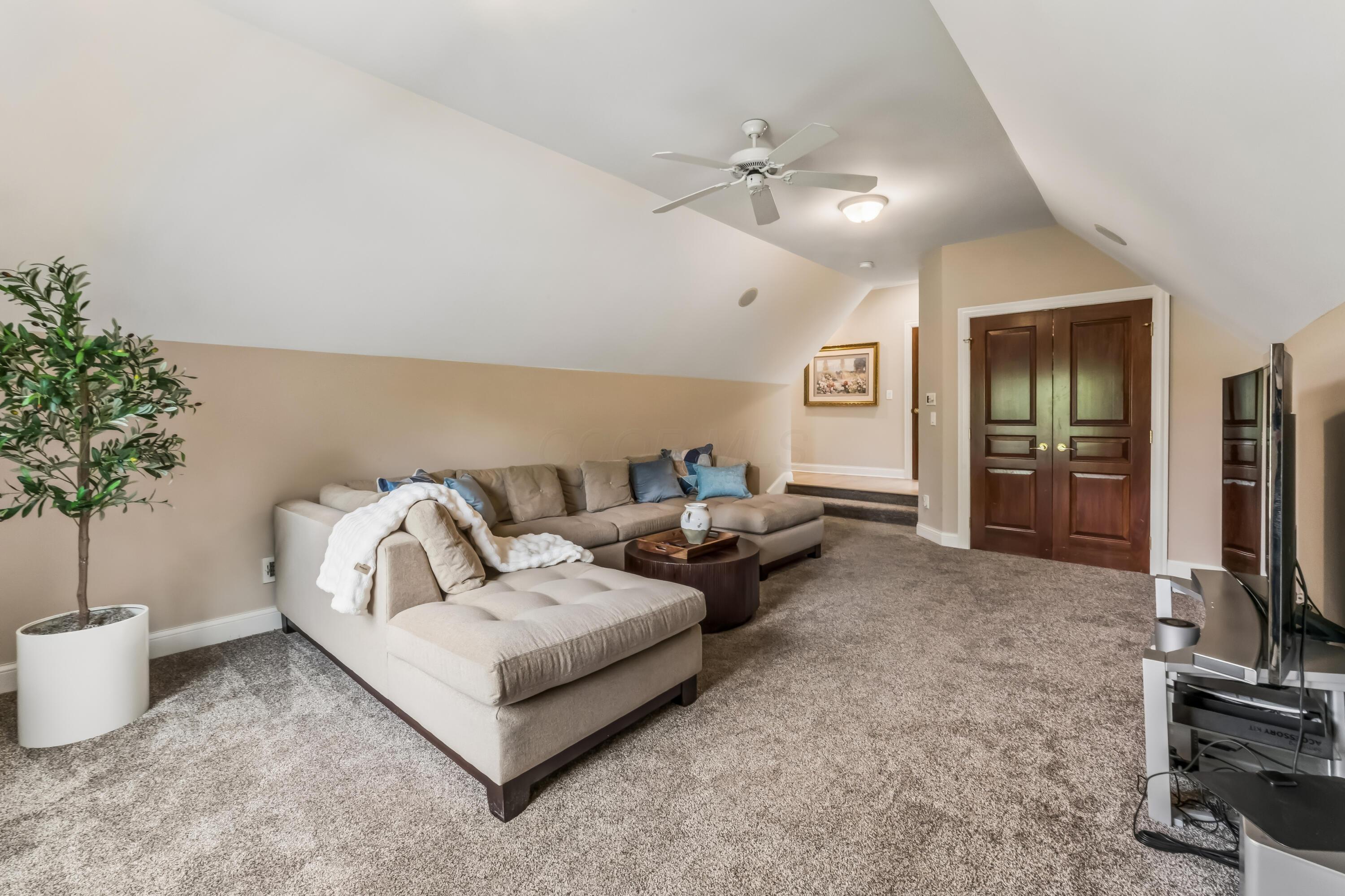 8914 Tartan Fields Drive