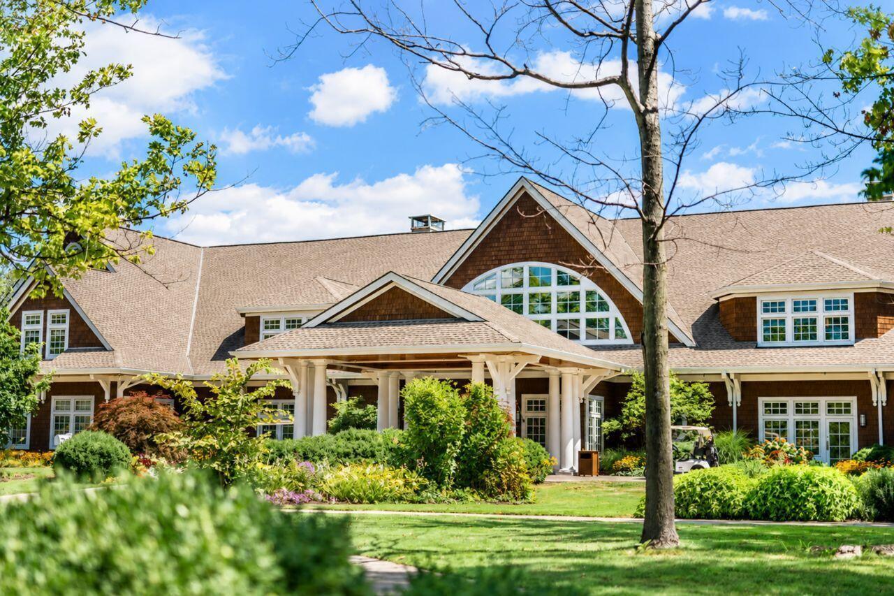 8914 Tartan Fields Drive