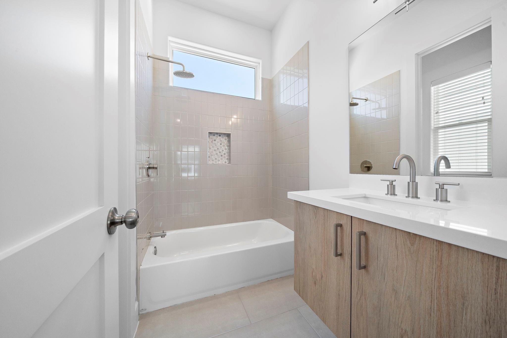 1015 W 24th Street # B