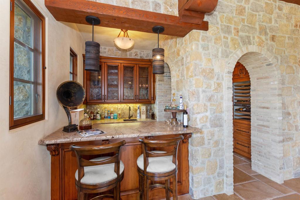 6309 Strada Fragante