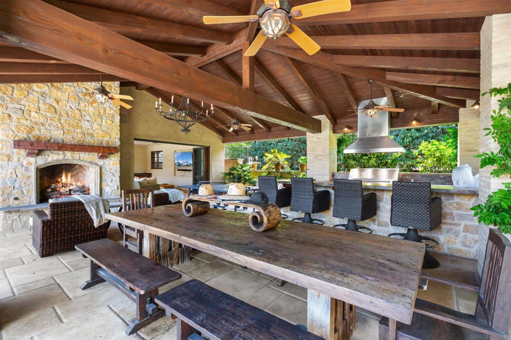 6309 Strada Fragante