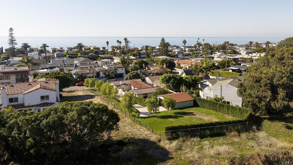 1935 Santa Fe Avenue