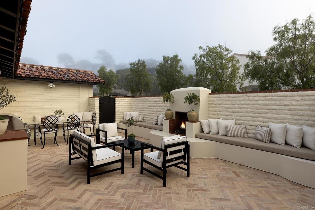 1935 Santa Fe Avenue