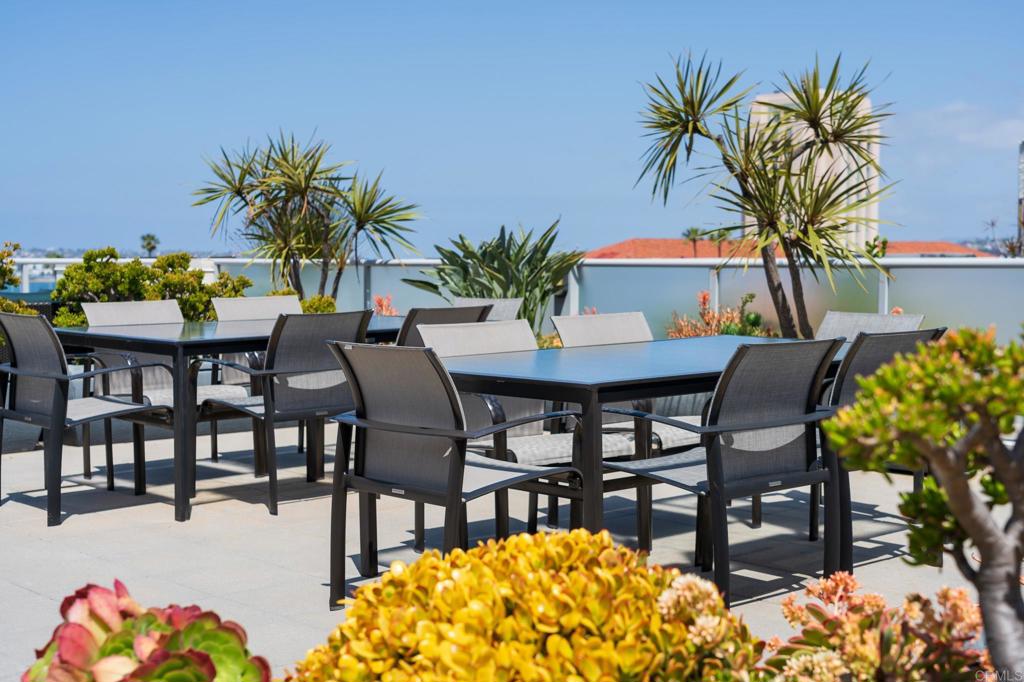 1432 Pacific Highway 315