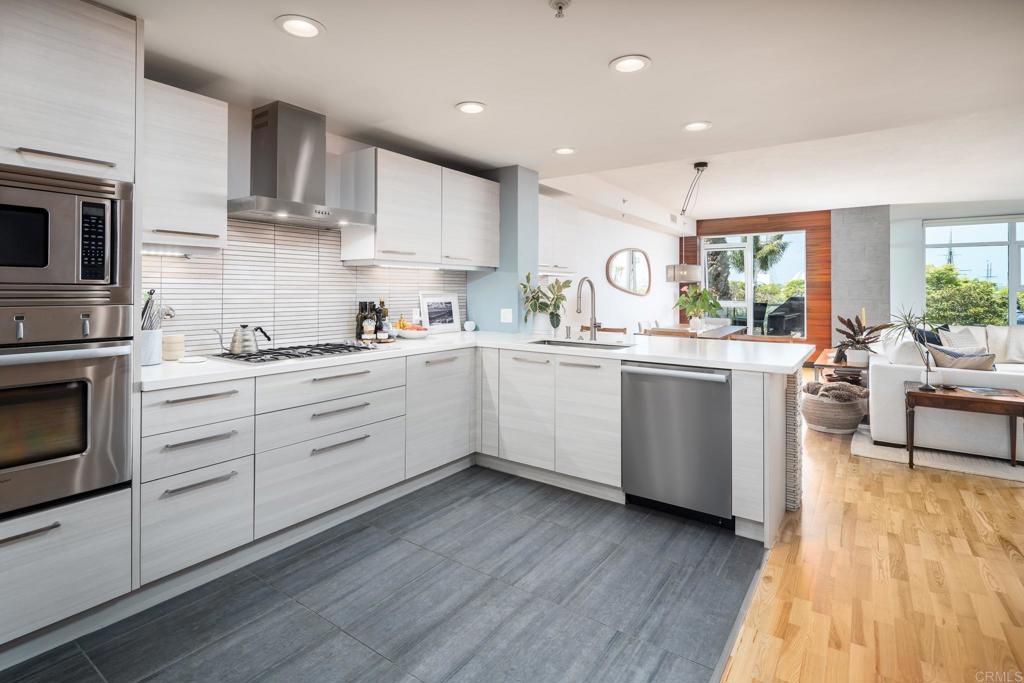 1432 Pacific Highway 315