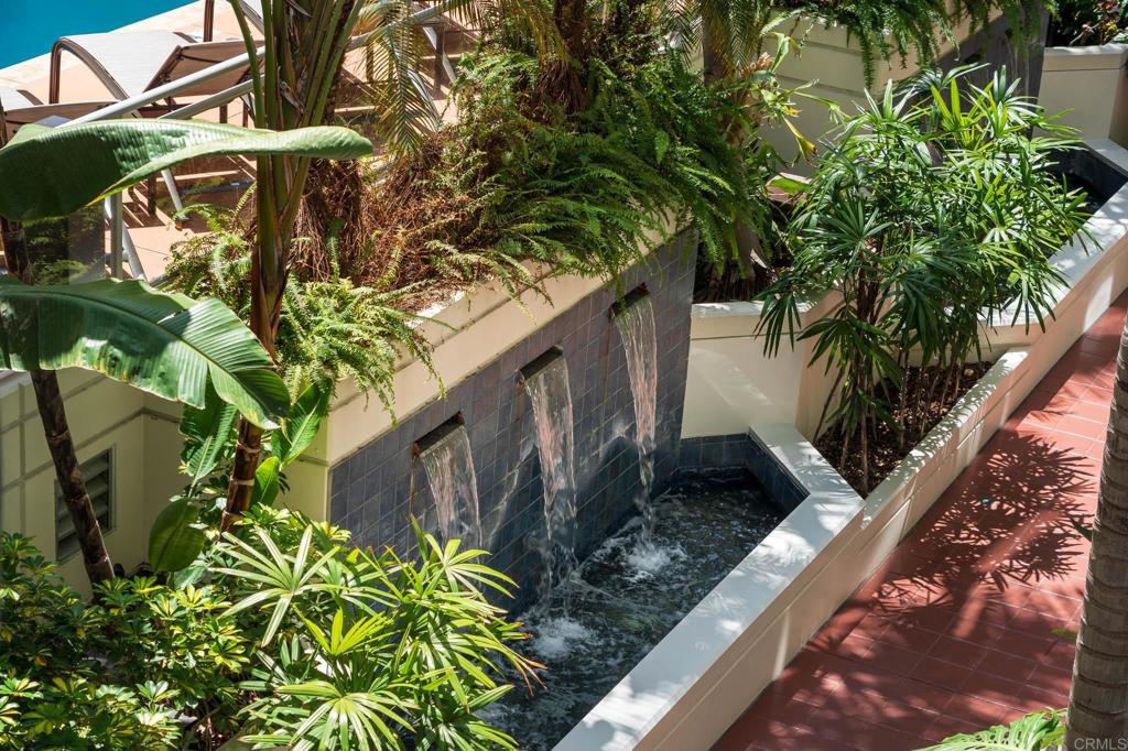 1432 Pacific Highway 315