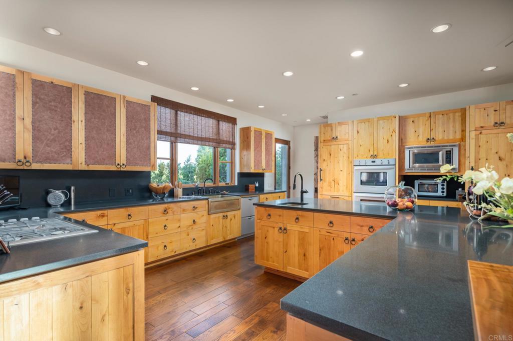 18355 Calle la Serra