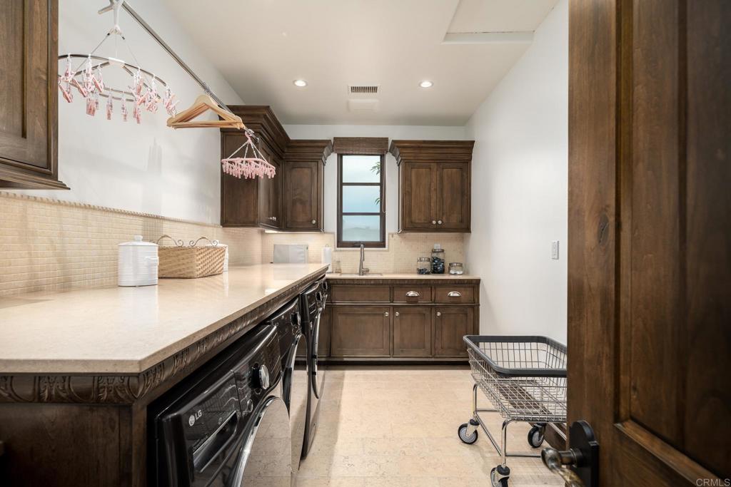 18411 Calle La Serra