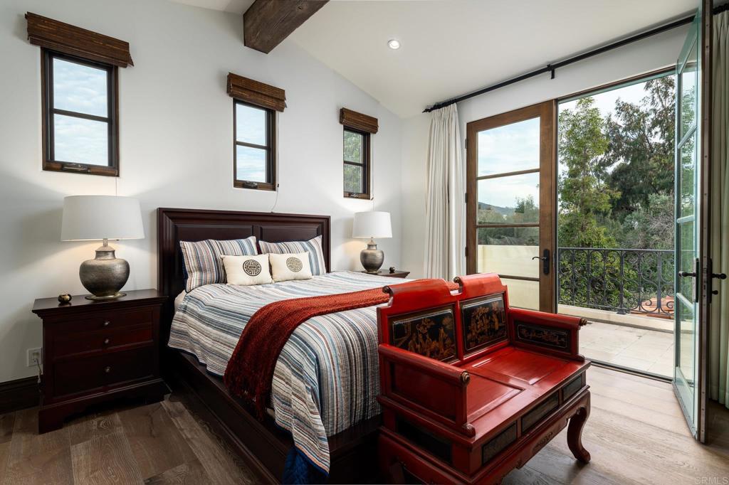 18411 Calle La Serra