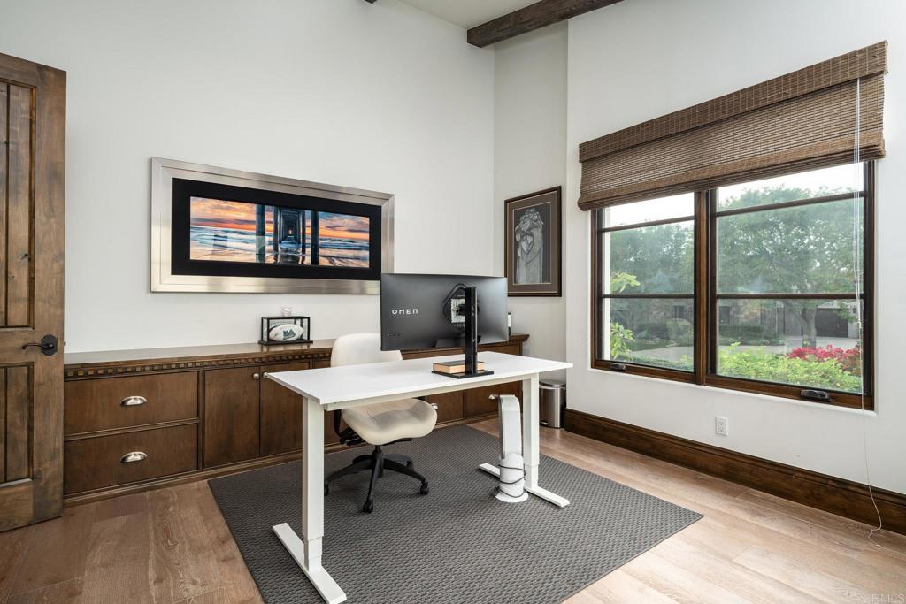 18411 Calle La Serra