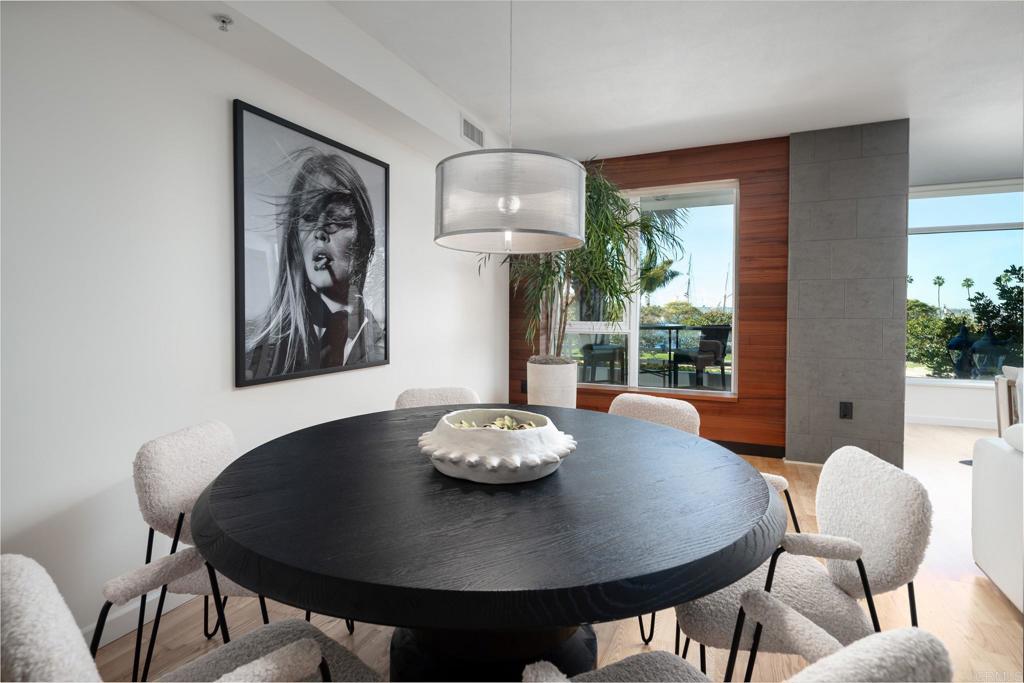 1431 Pacific Highway 315