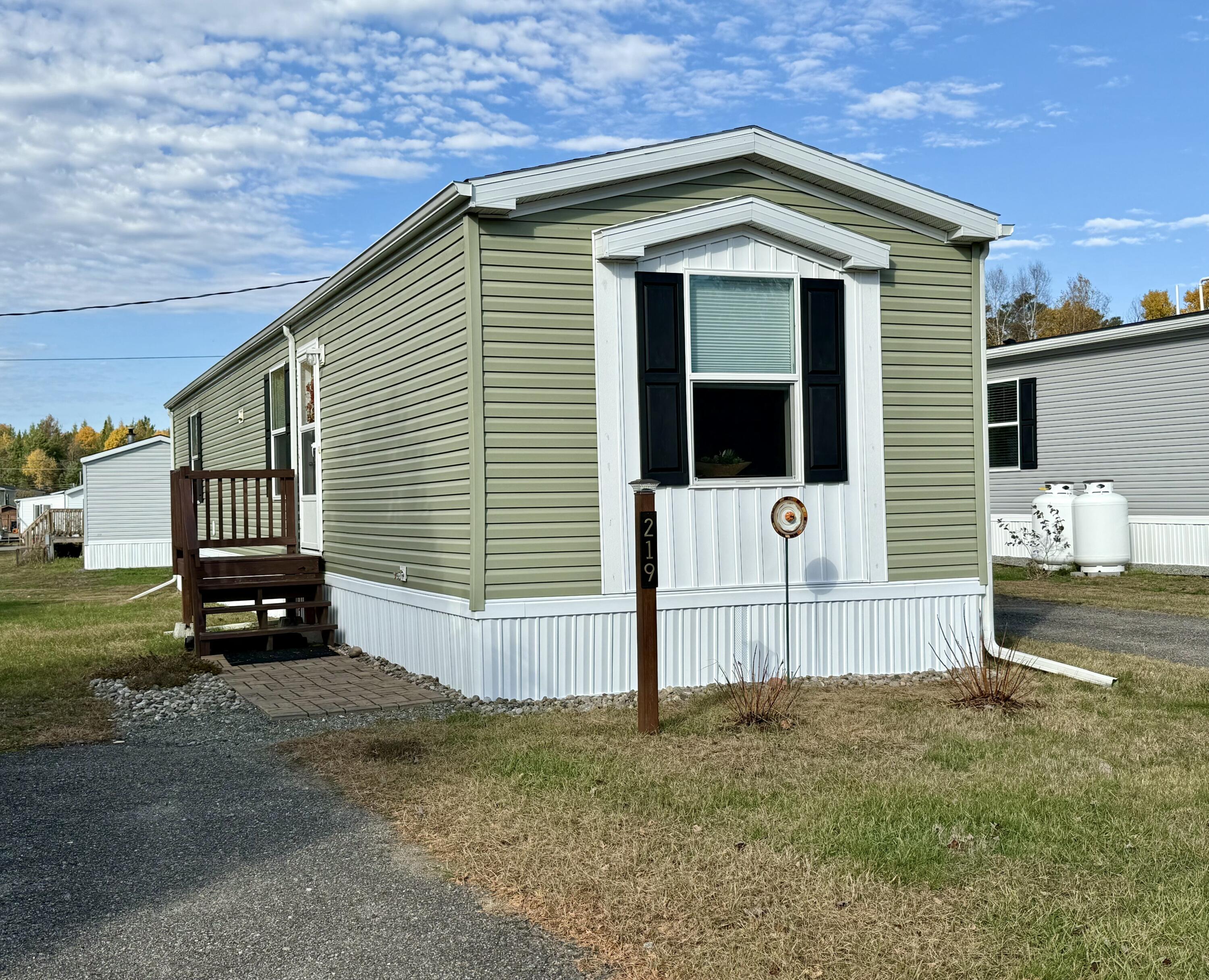 219 Daisy Lane, Saranac Lake