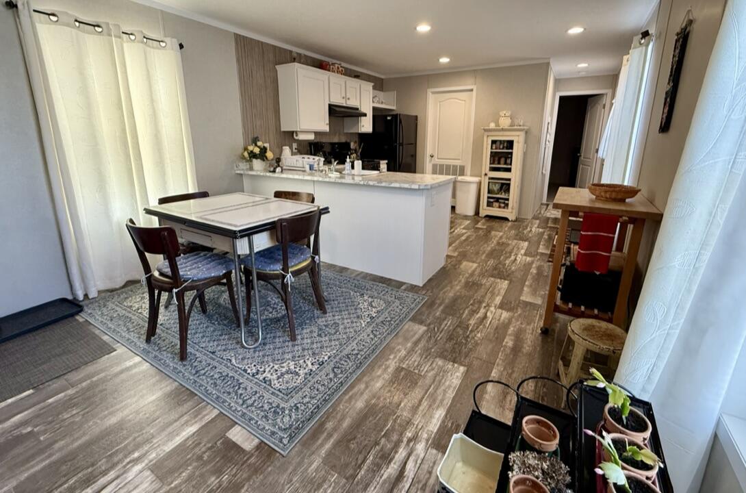 219 Daisy Lane, Saranac Lake