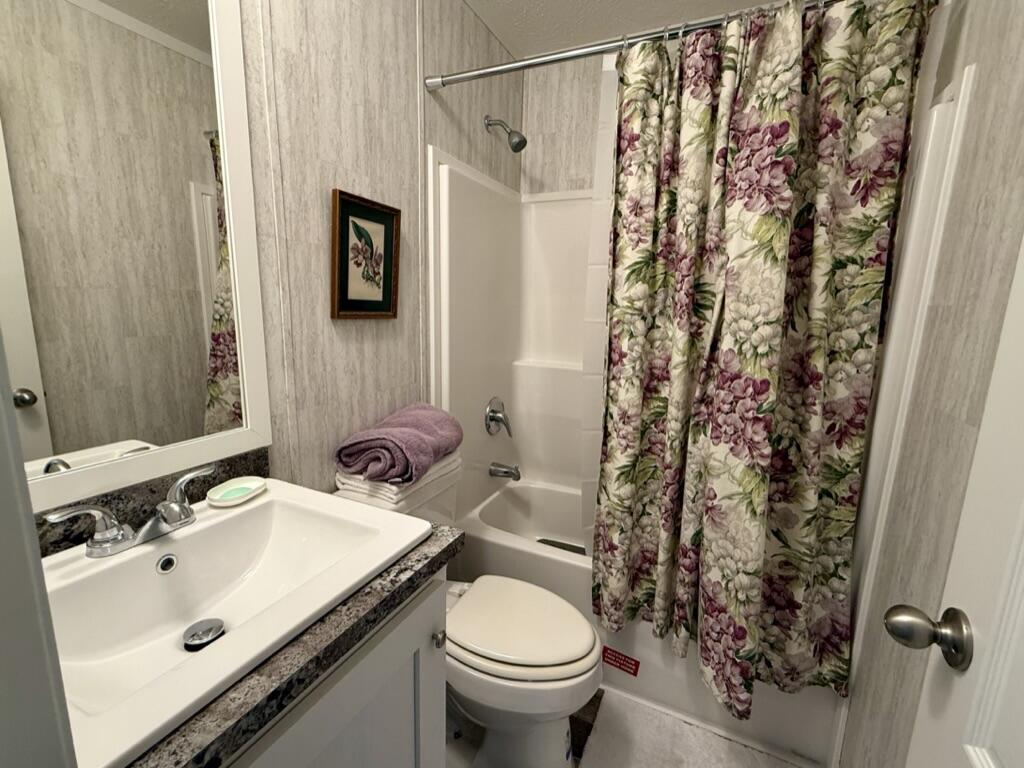 219 Daisy Lane, Saranac Lake