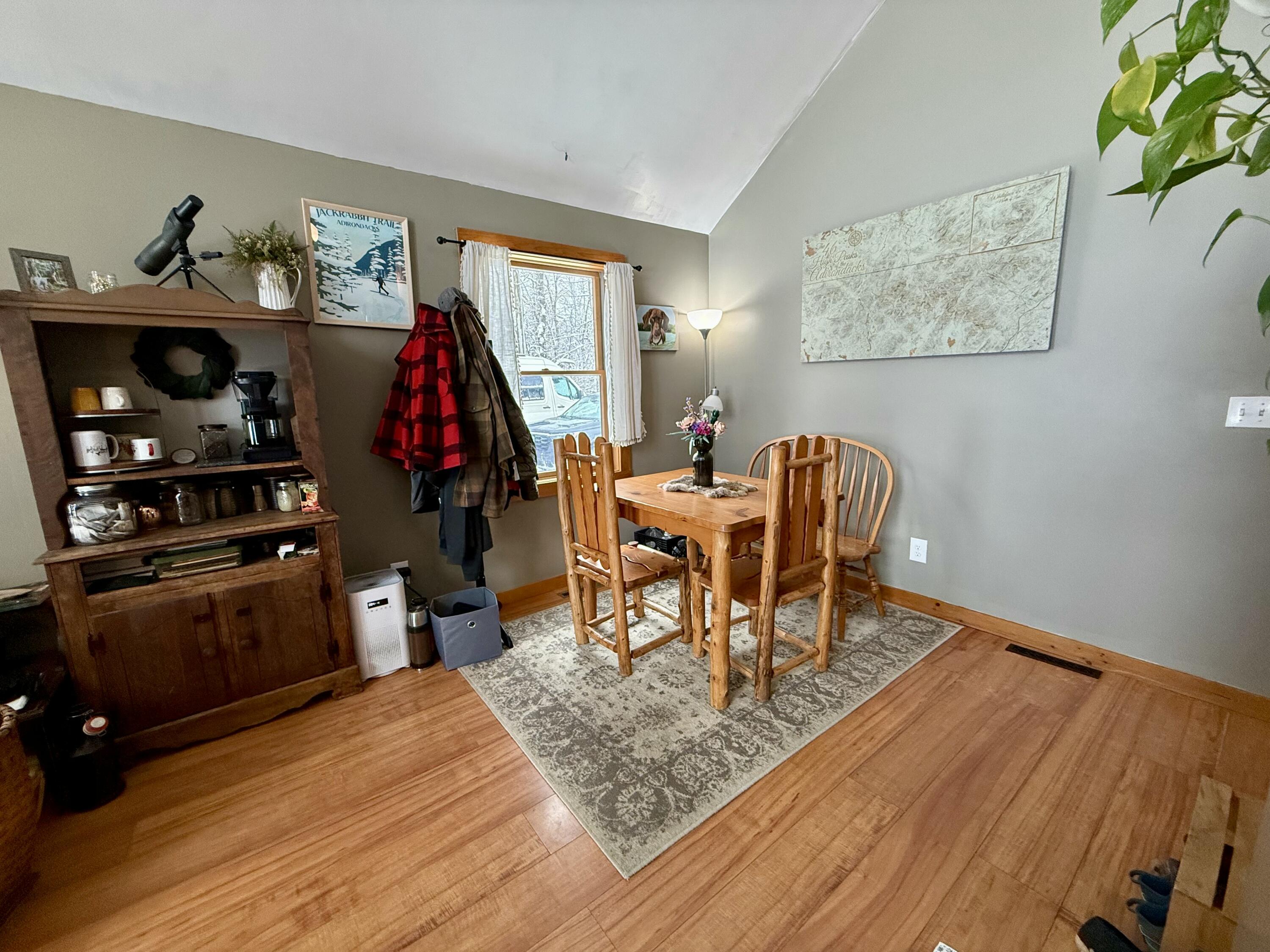 39 Hudson River Road