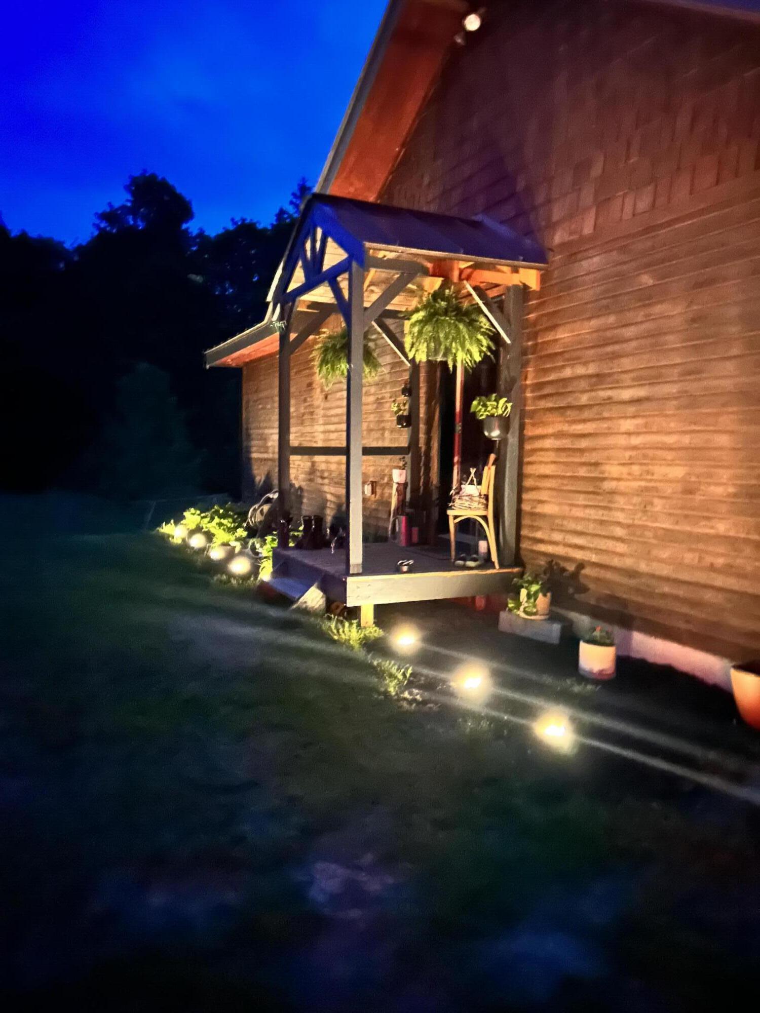 39 Hudson River Road