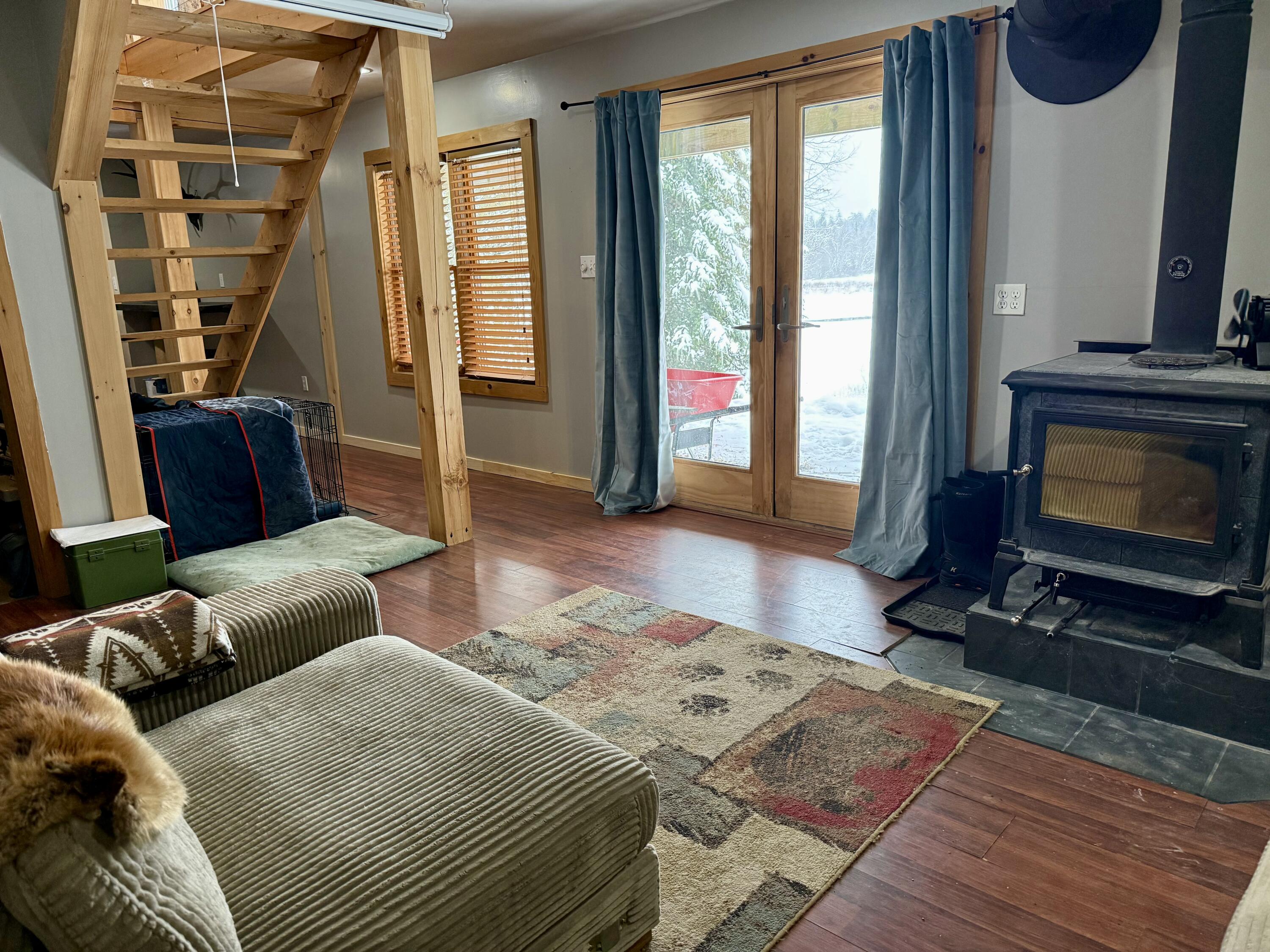 39 Hudson River Road