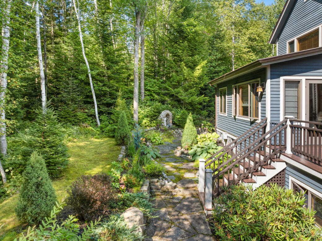 25 Snowberry Lane