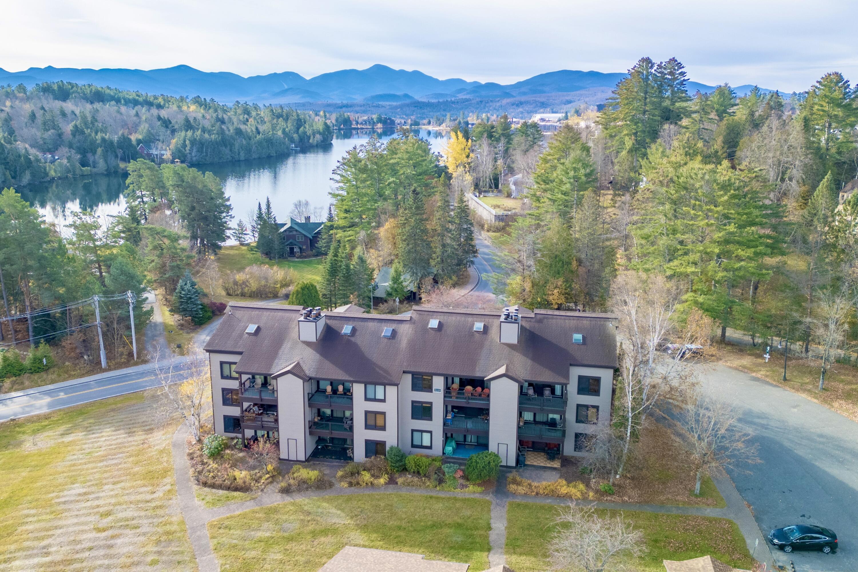 12 Harbor Lane, 9