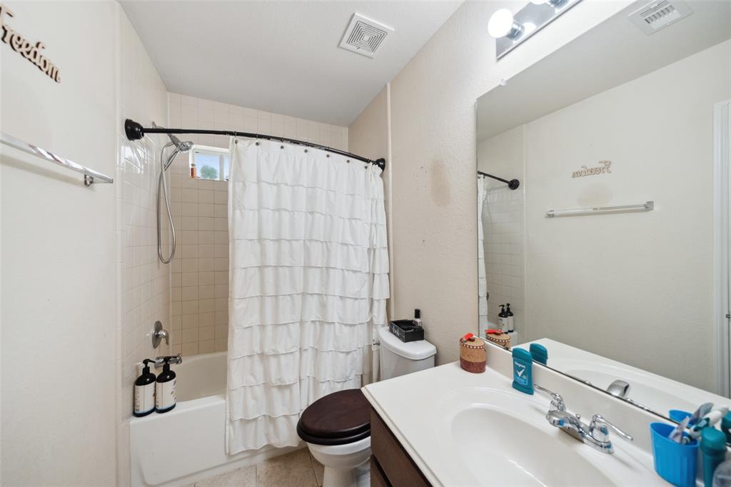 1201 Quarterhorse Drive