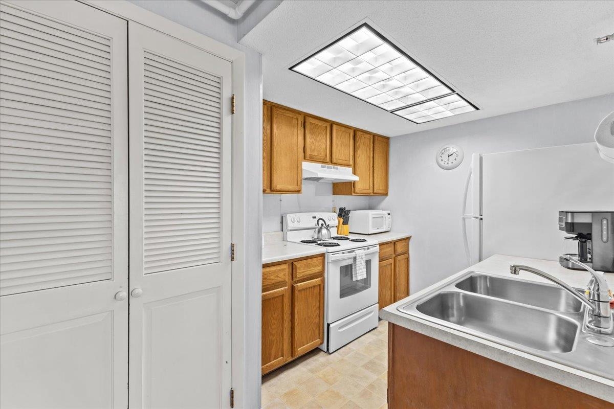 199 Mountainside Drive Unit: D101