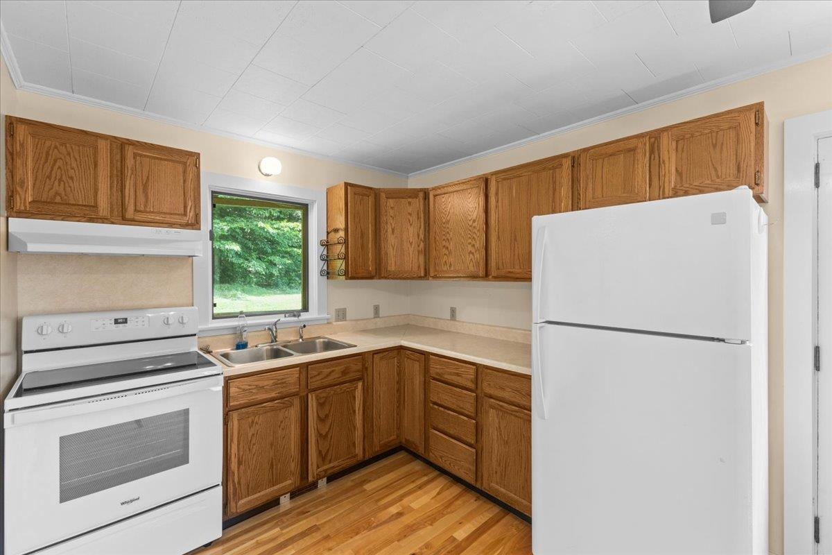 106 Fairwood Parkway