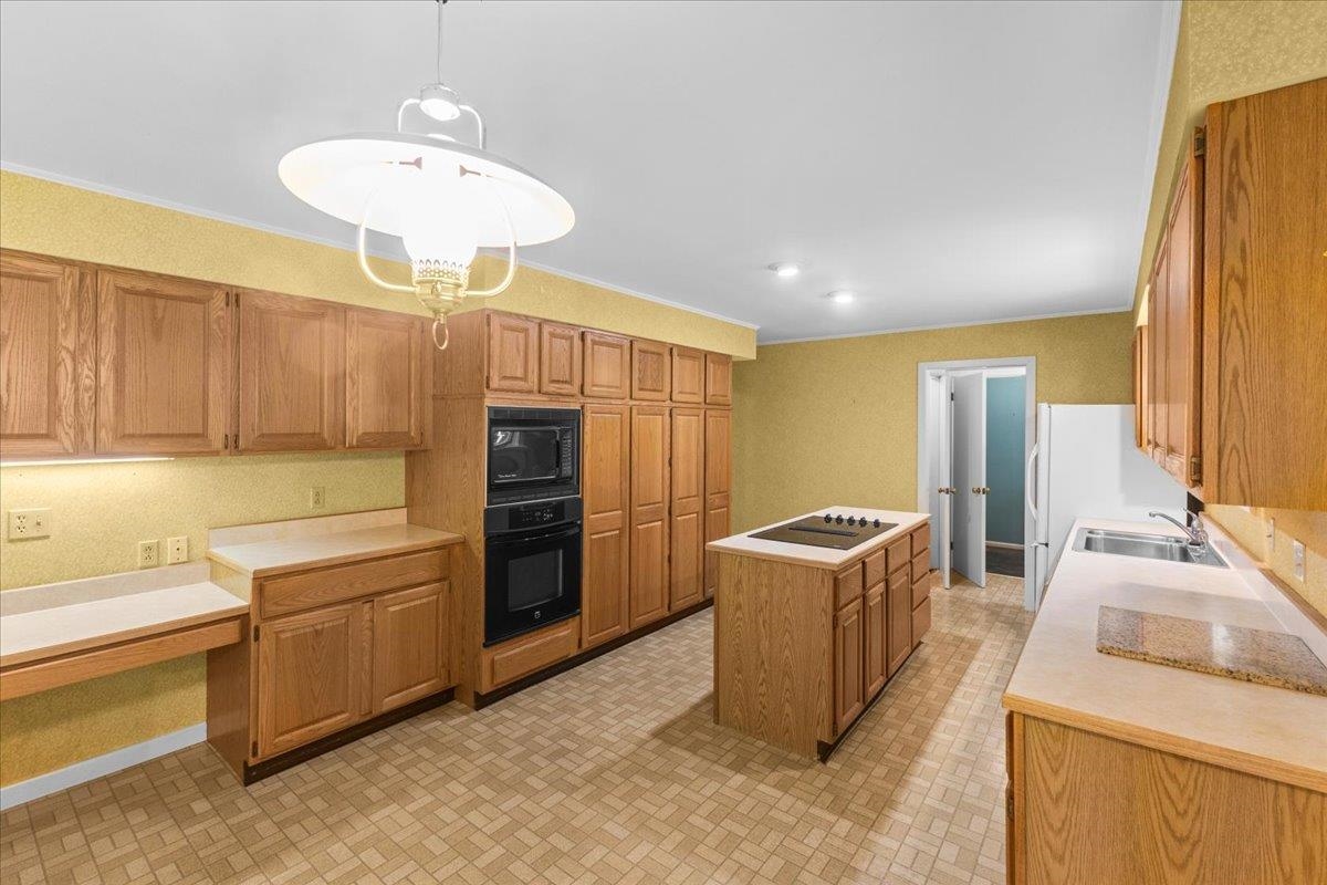 106 Fairwood Parkway