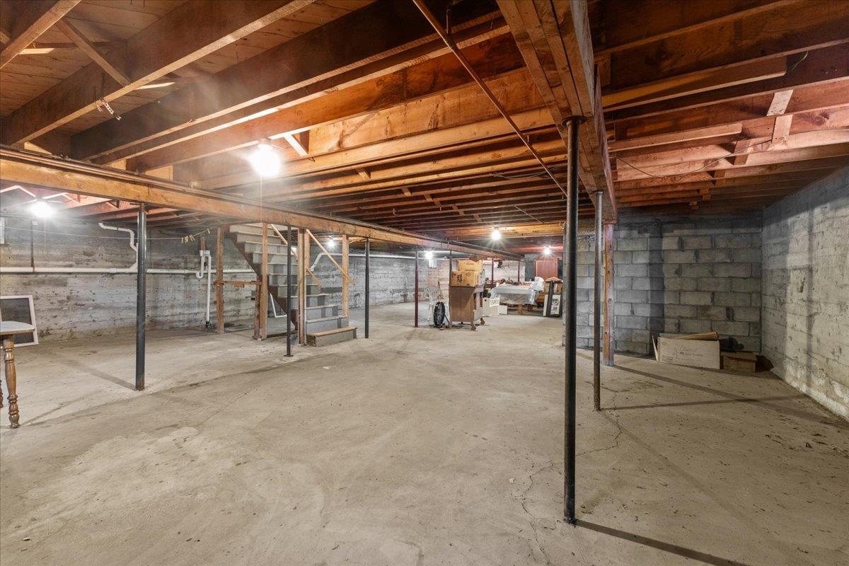 106 Fairwood Parkway