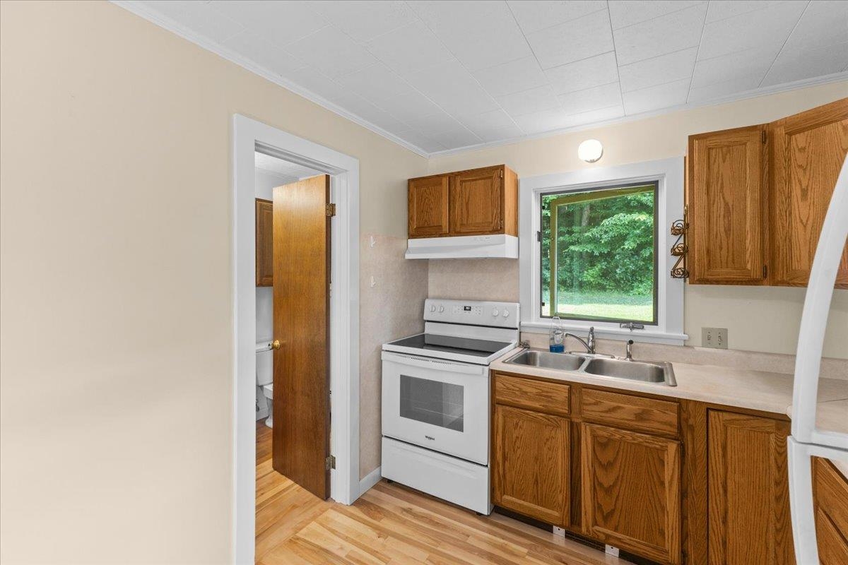 106 Fairwood Parkway