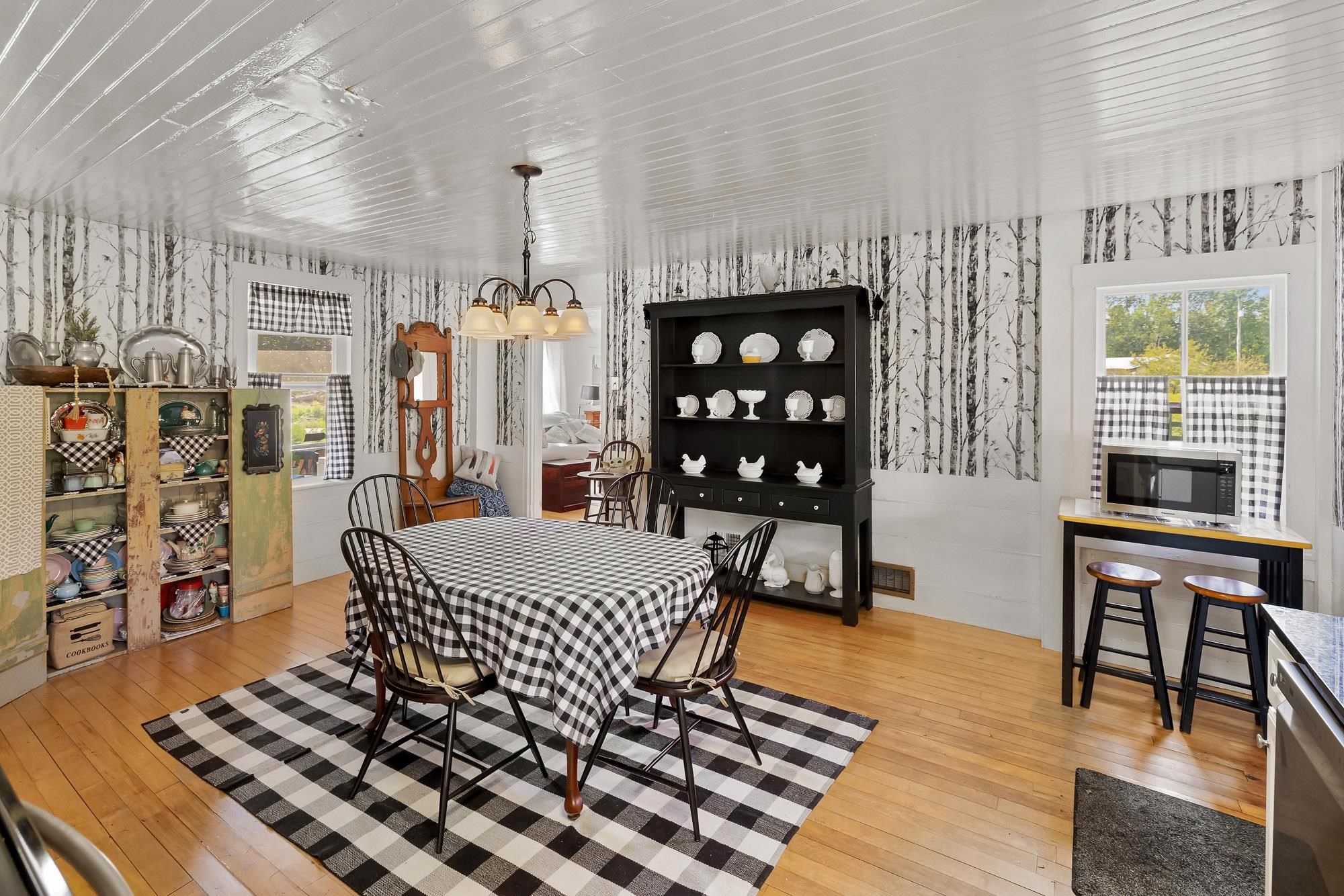 621 Pleasant Valley Road