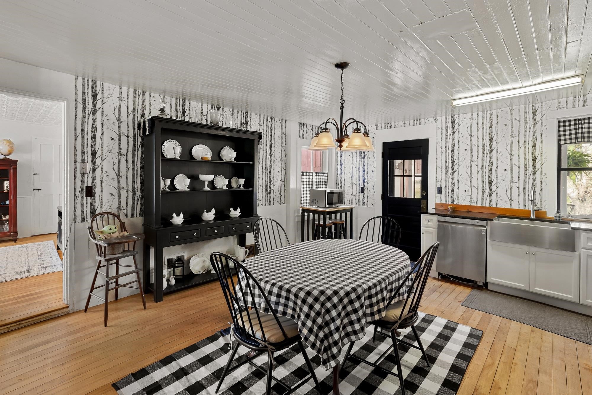 621 Pleasant Valley Road