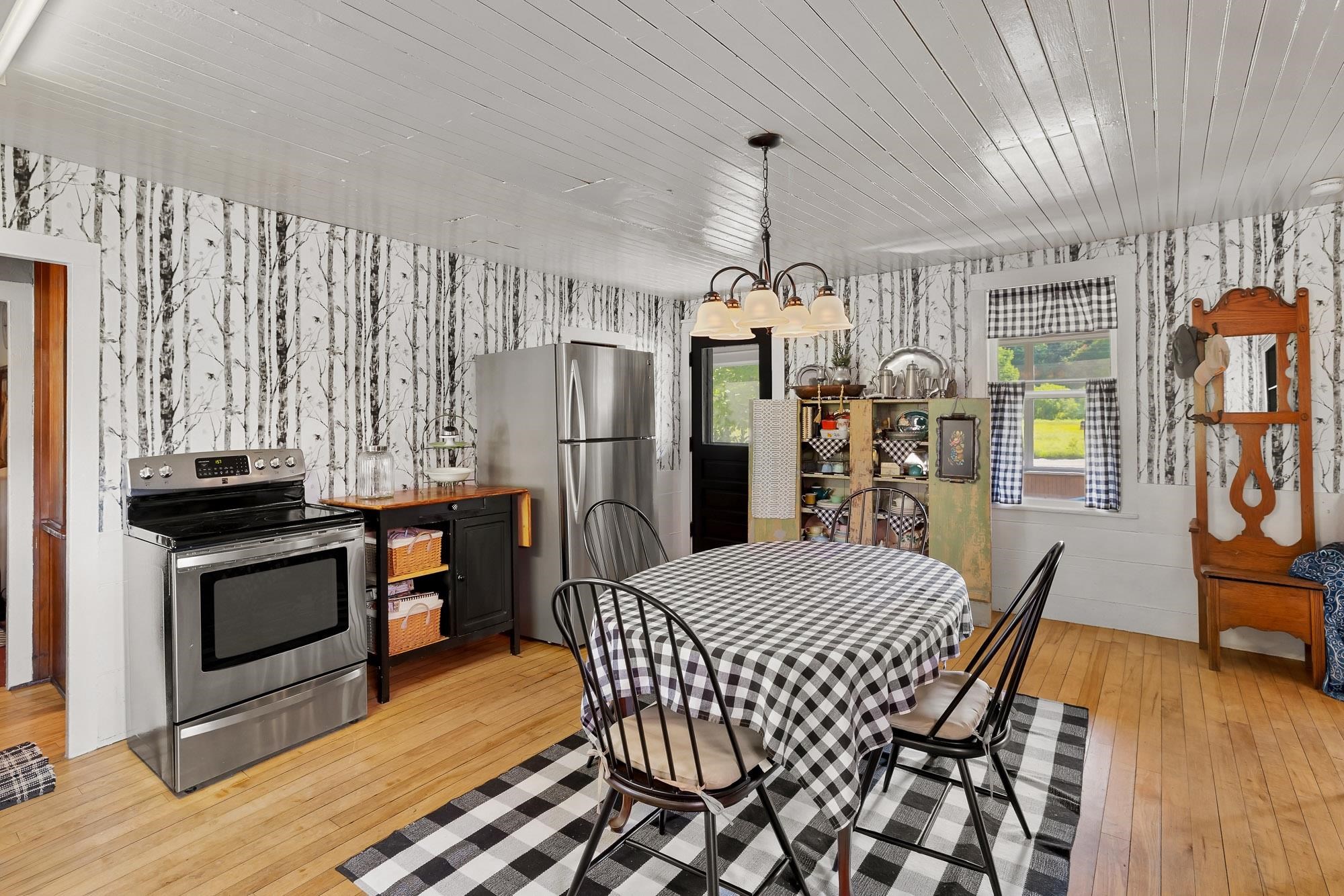 621 Pleasant Valley Road