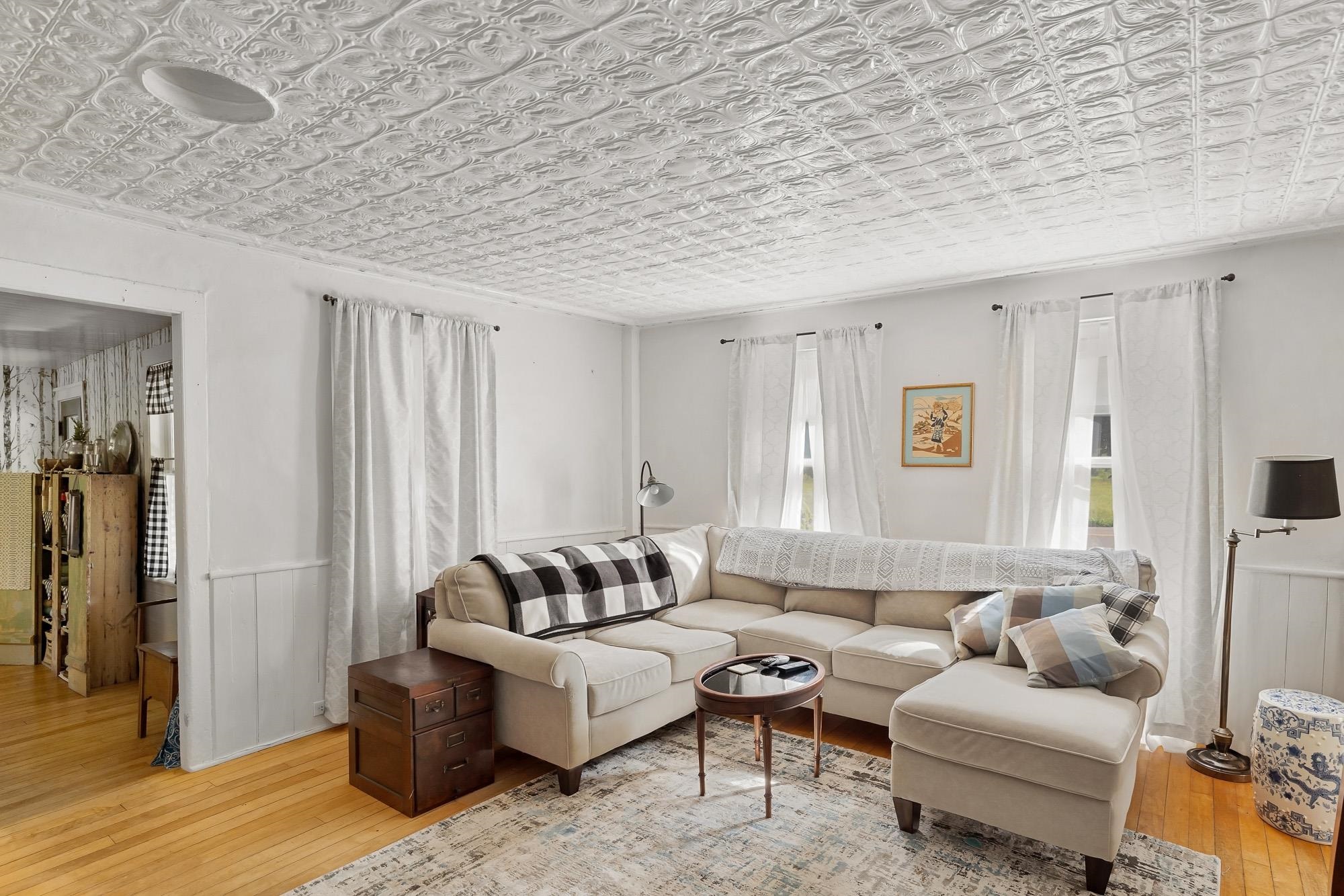 621 Pleasant Valley Road