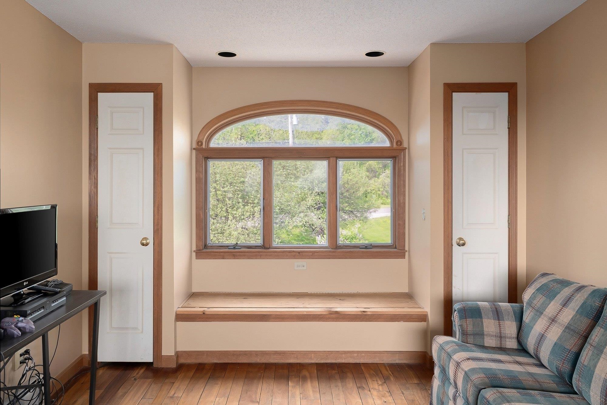 2212 Elmore Pond Road