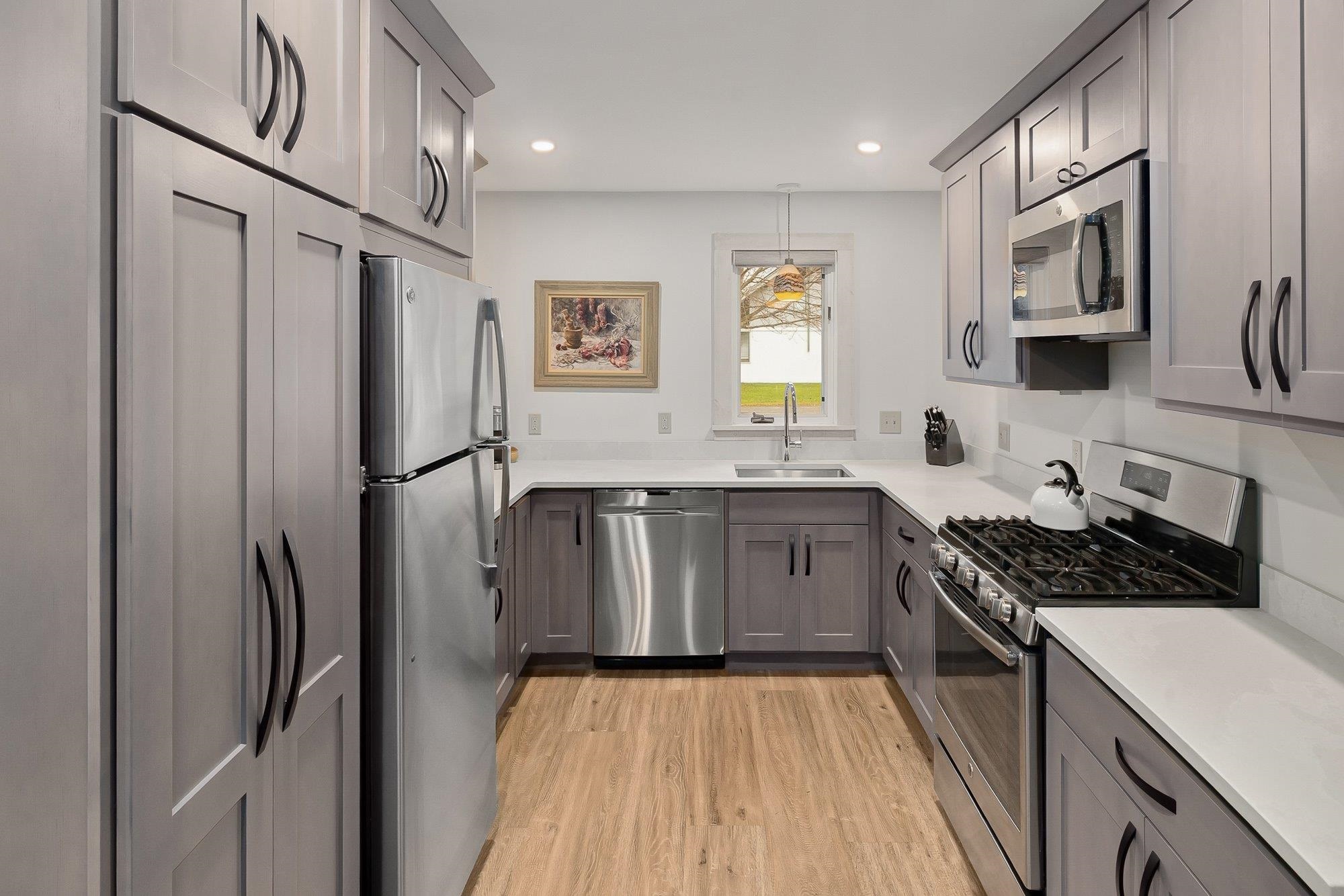 55 Village Green Drive Unit: 3D