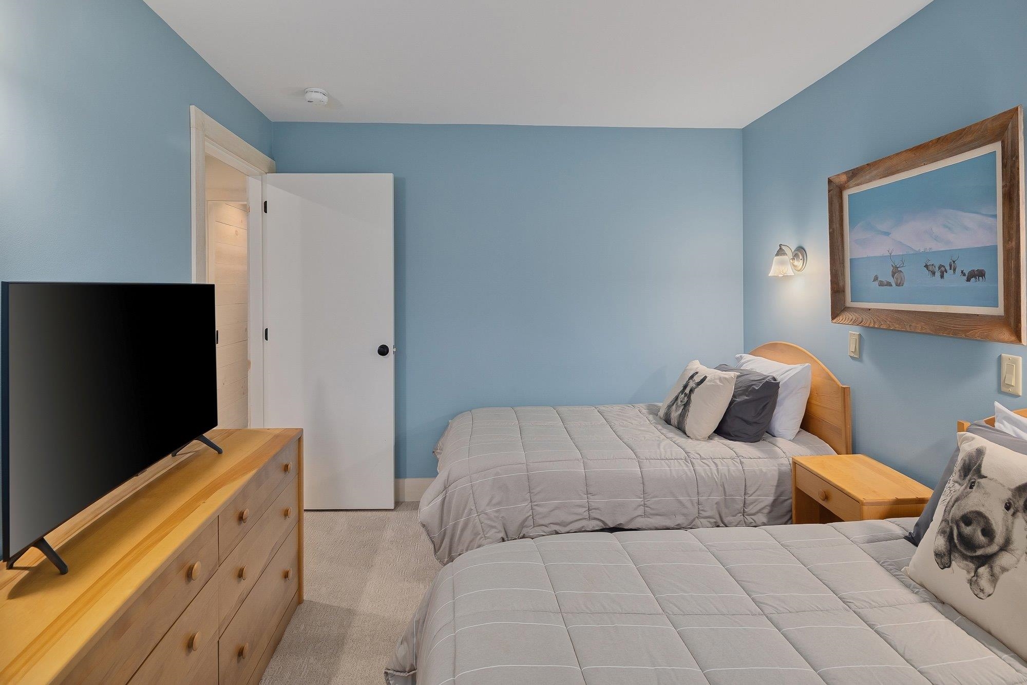 55 Village Green Drive Unit: 3D