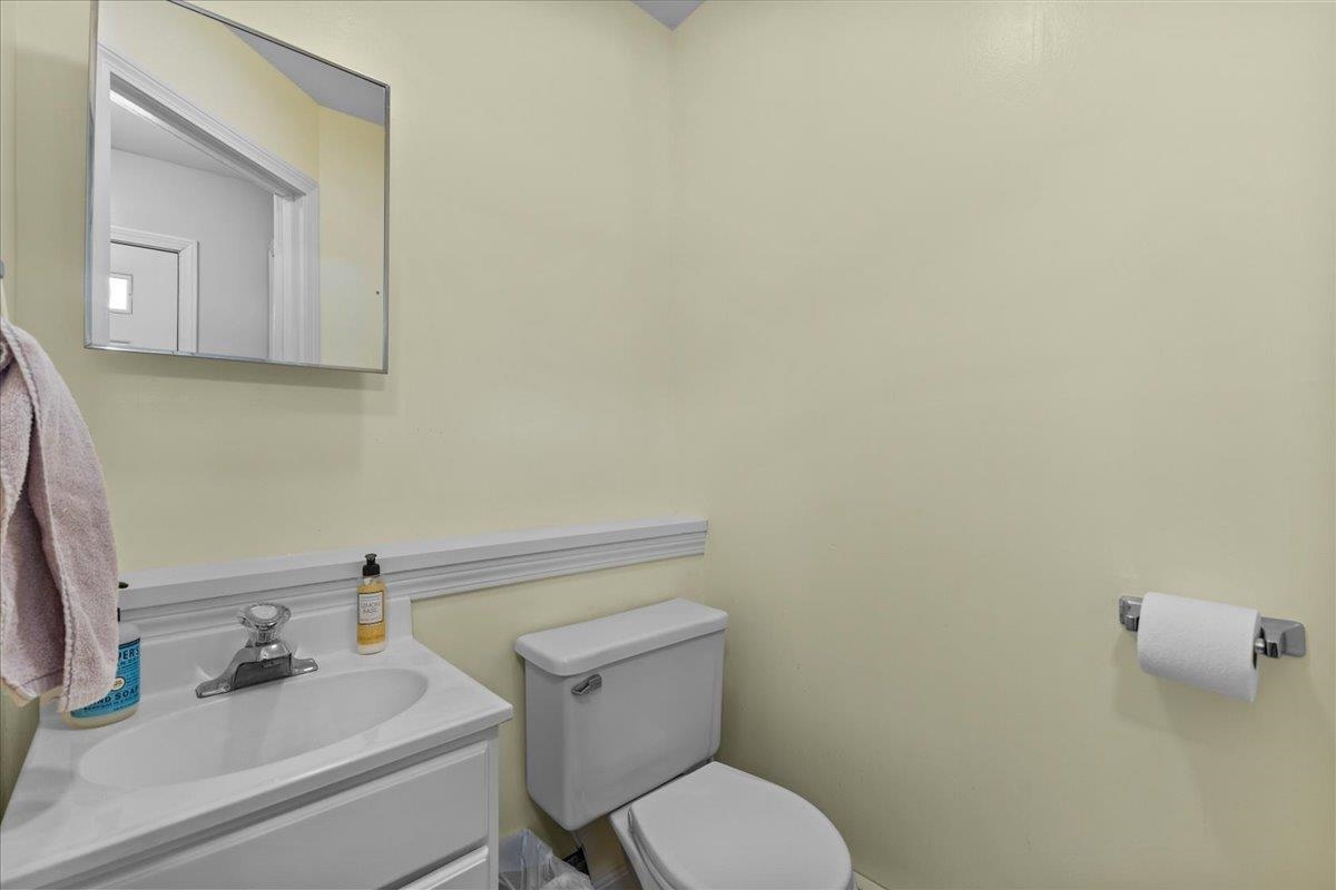200 Acorn Drive Unit: 204