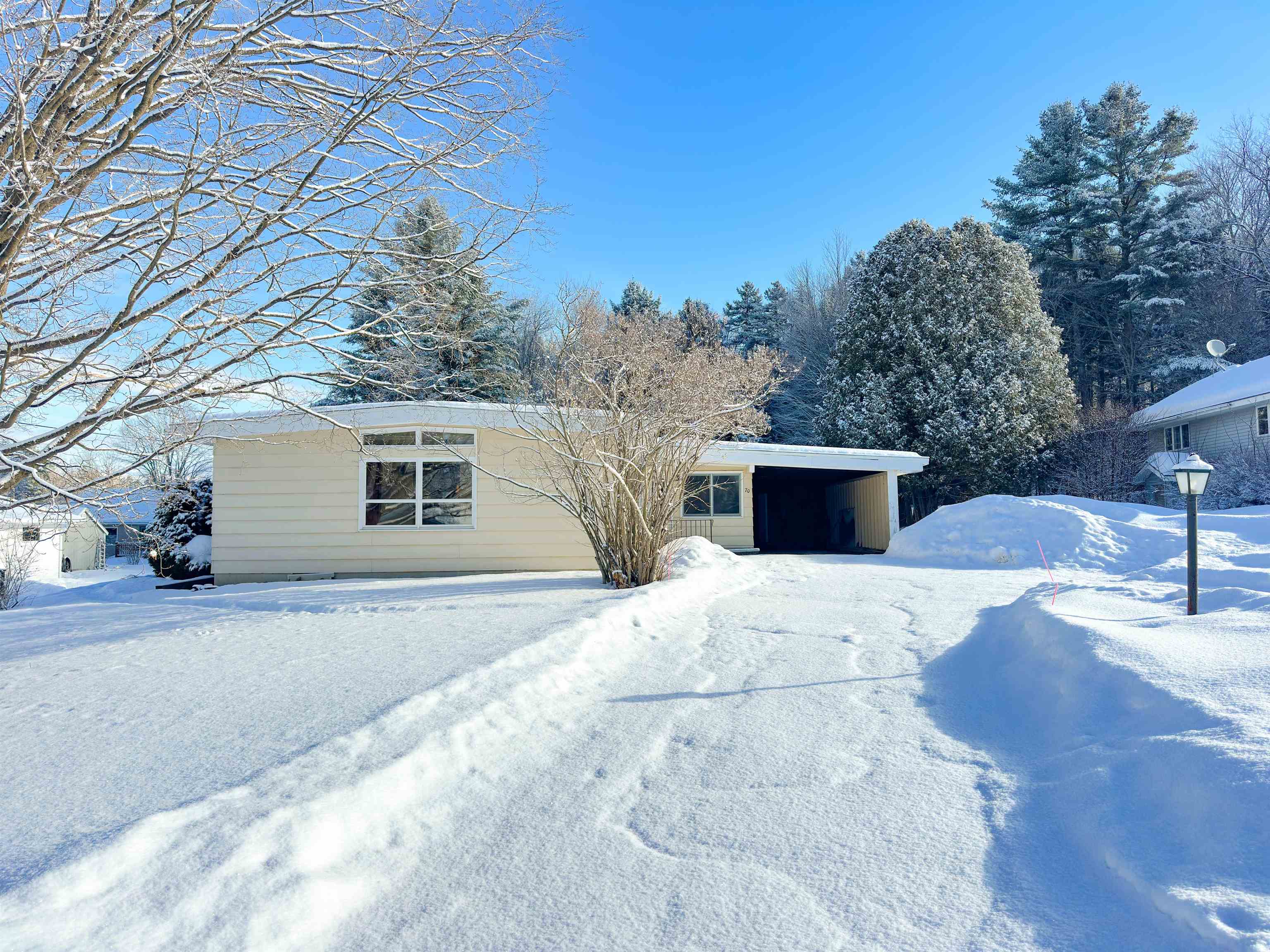 70 Fairwood Heights