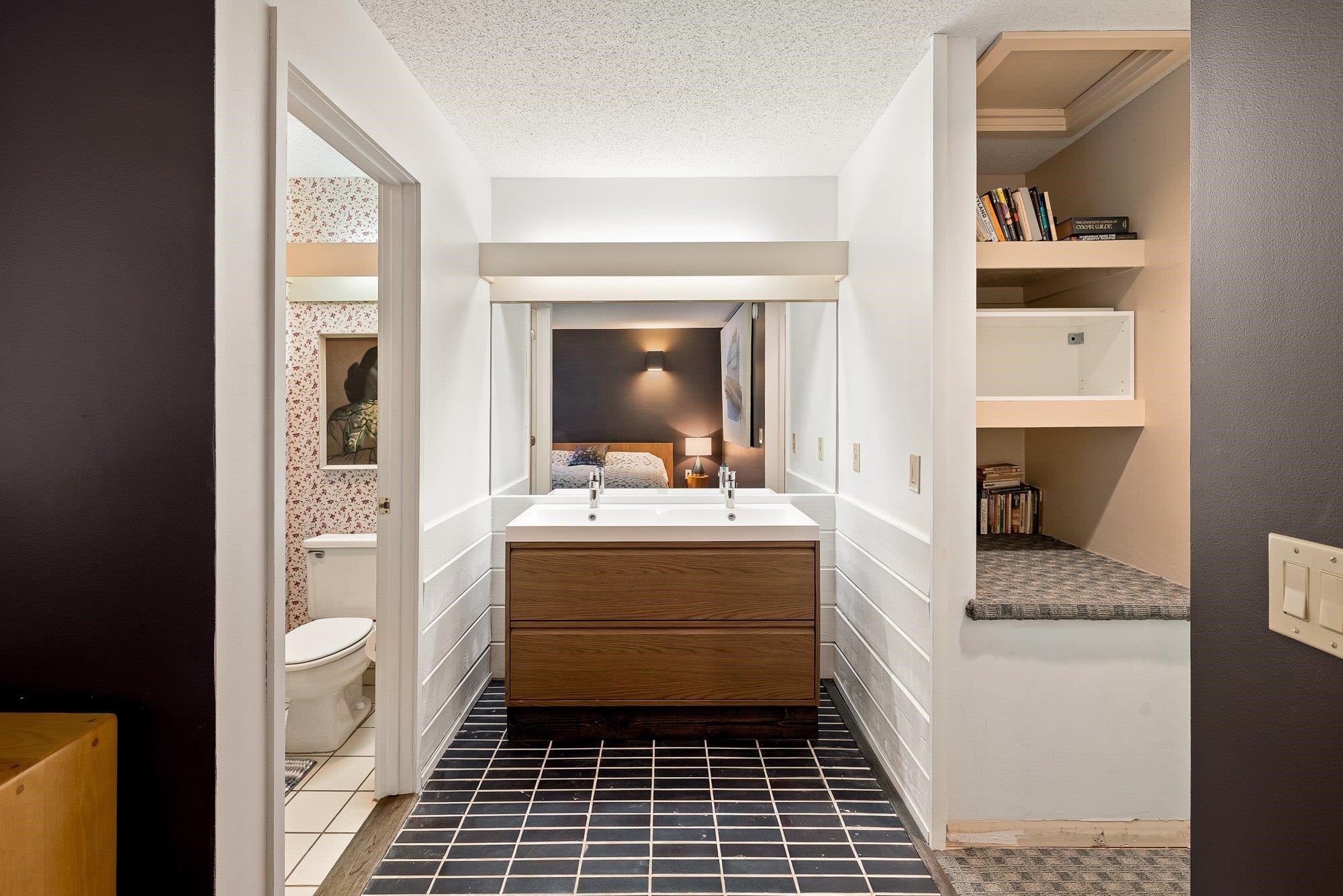 55 Village Green Drive Unit: 3C