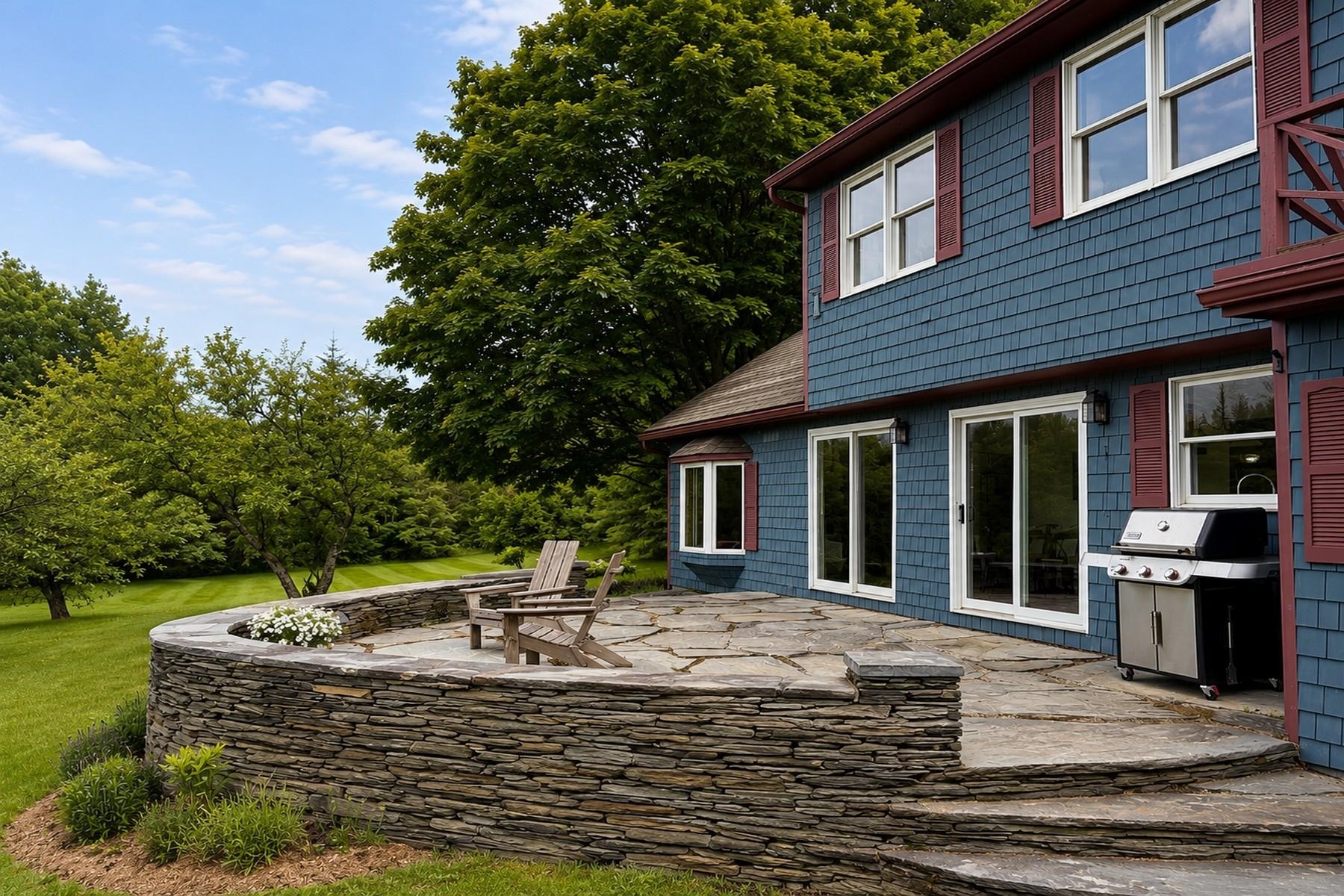 2206 Elmore Mountain Road