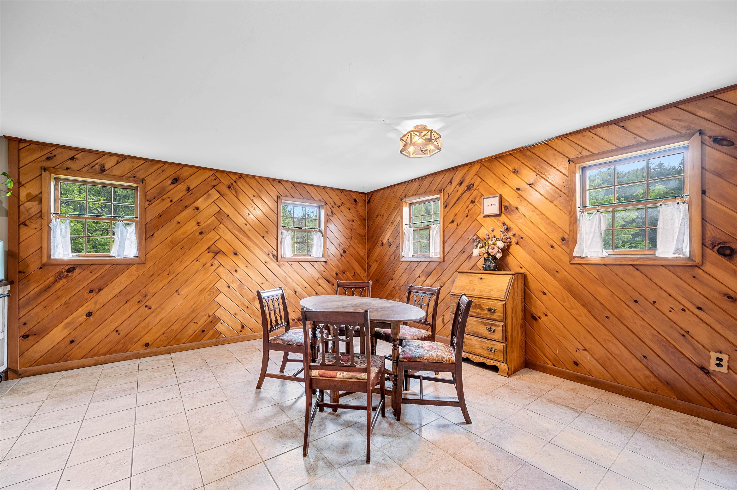 302 Brook Road