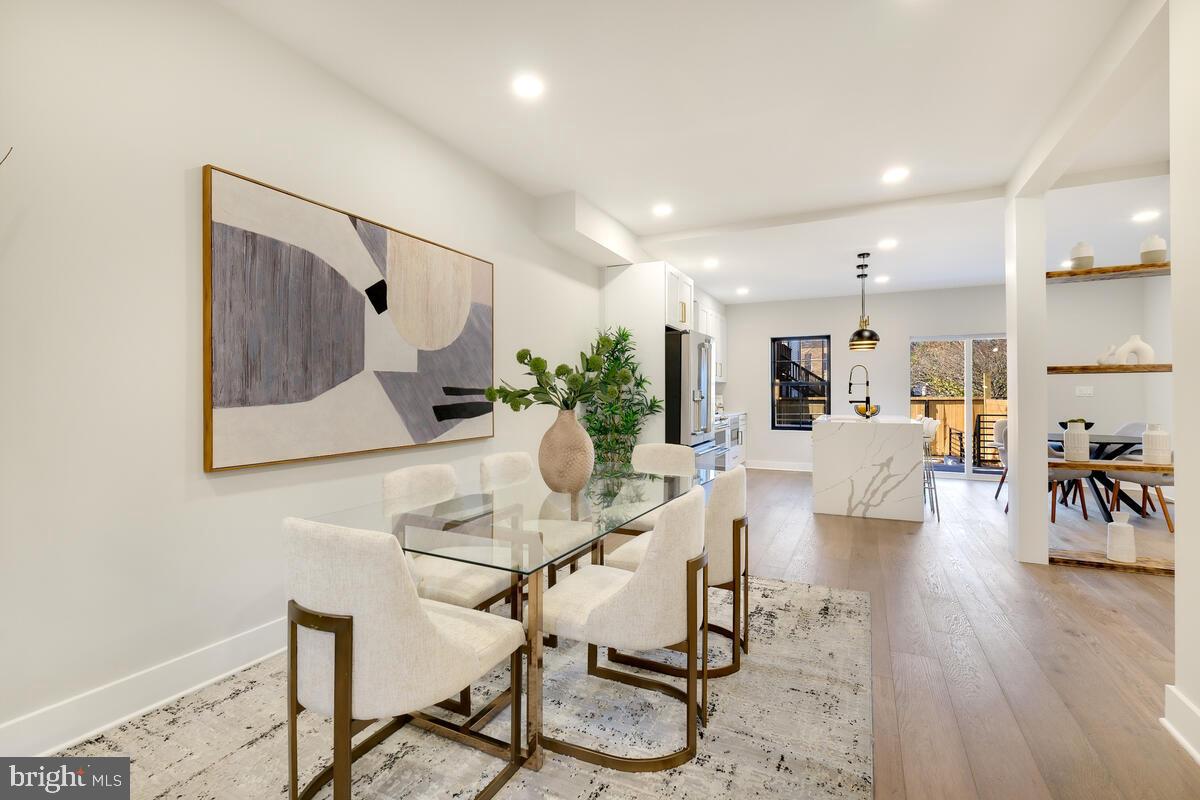 21 16TH STREET SE